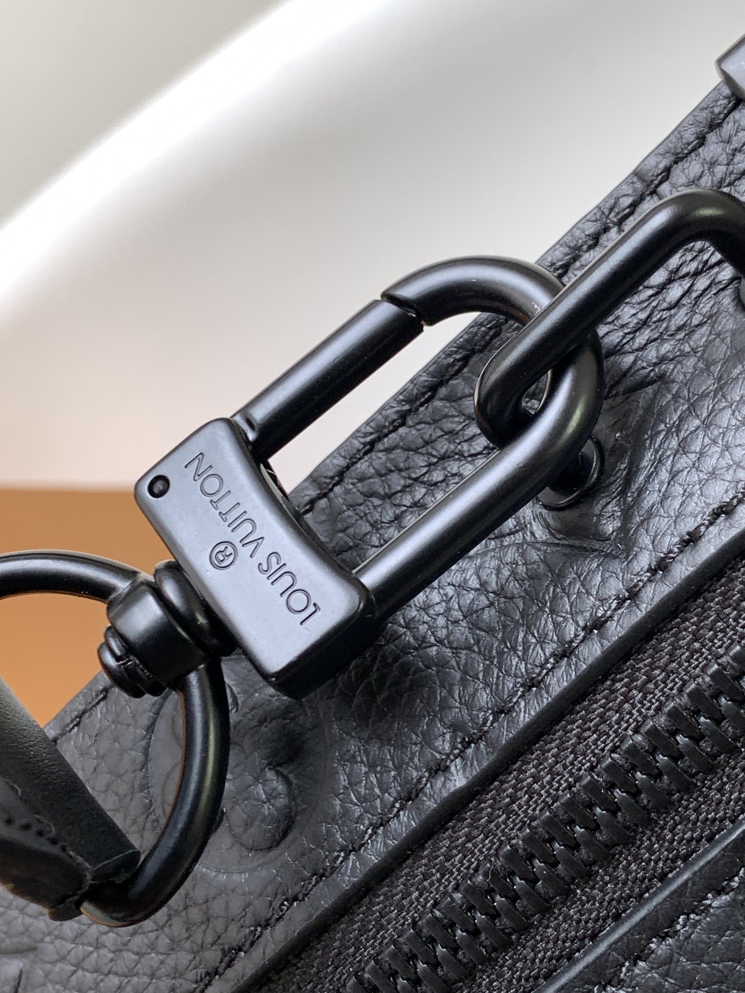 Handbag Louis Vuitton M59163 size 21.5 x 15 x 7 cm - vstockx