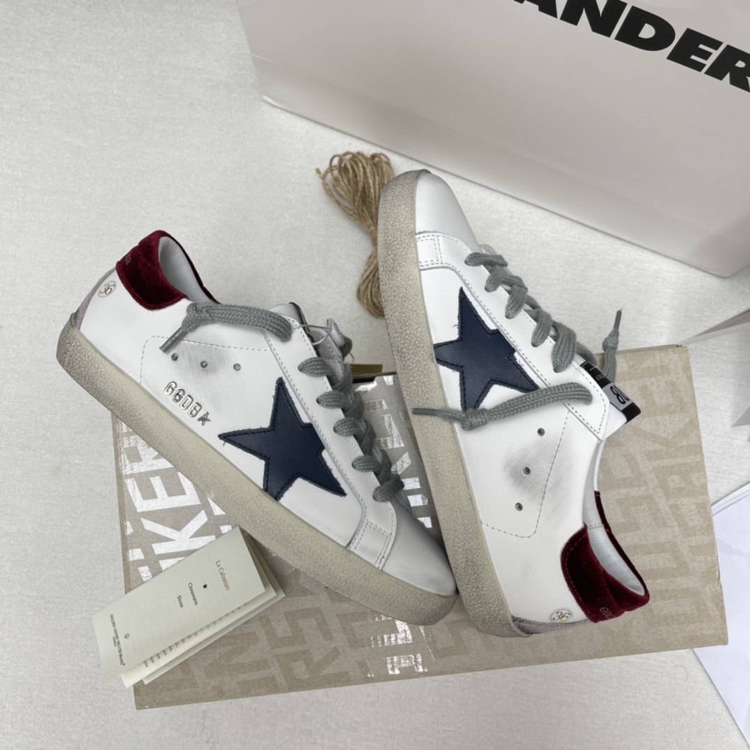 Golden Goose Superstar distressed-finish sneakers 32 - vstockx