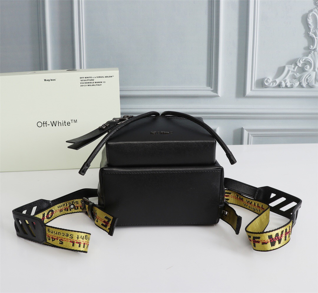 handbags OFF-White 501  5332870 - vstockx