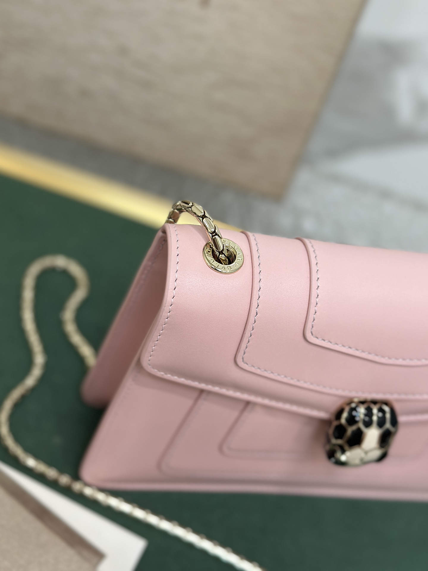 Handbags Bvlgari 35107 size:20*15*5 cm - vstockx