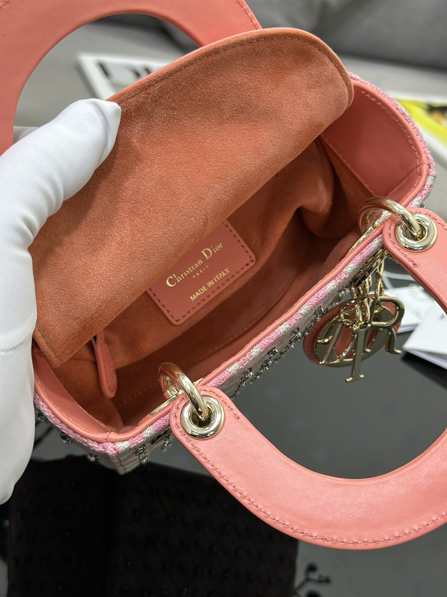 Handbag Dior M0505 size 17 x 15 x 7 cm - vstockx