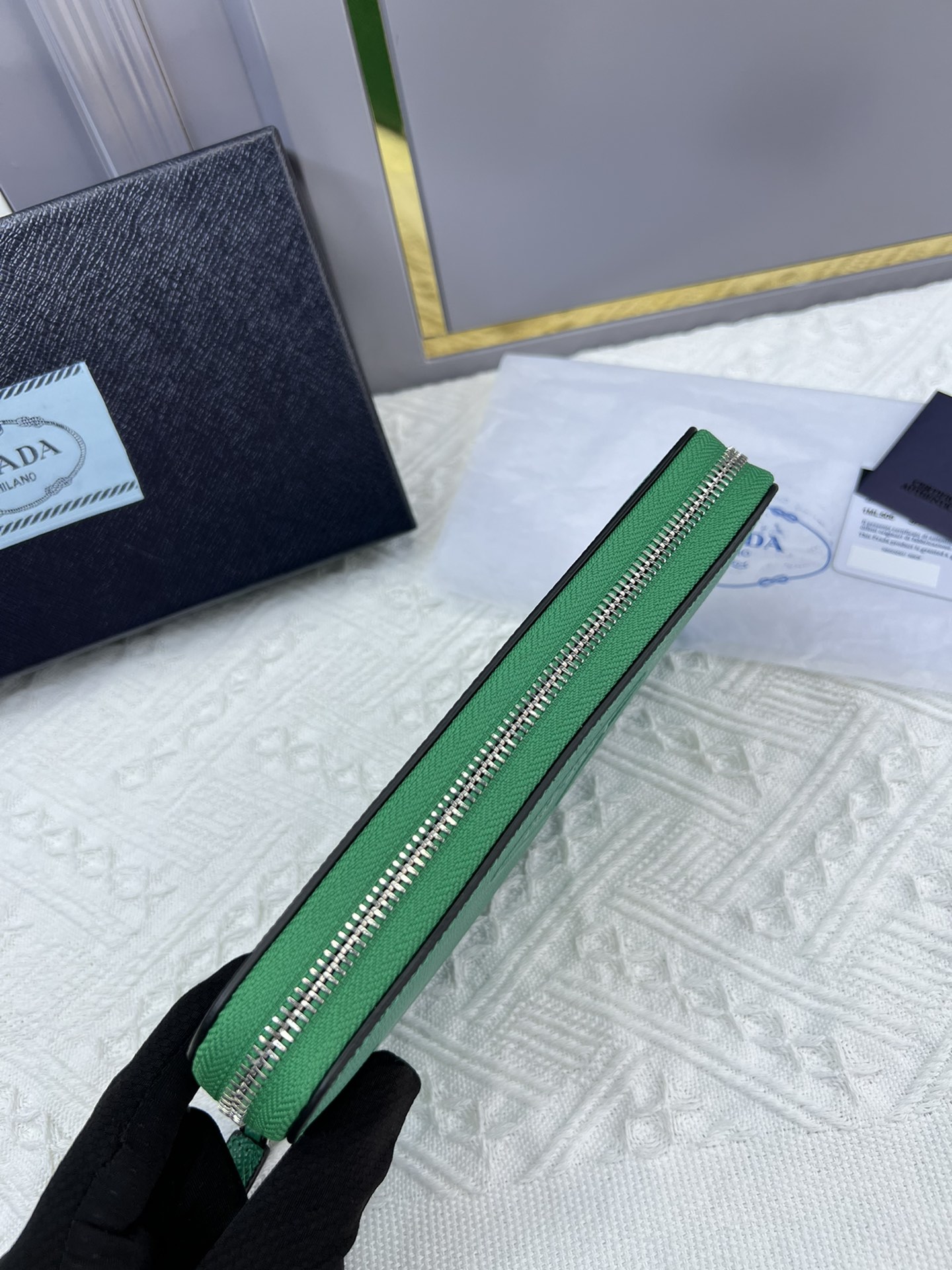 handbags prada 2ML317 20*10.3 - vstockx