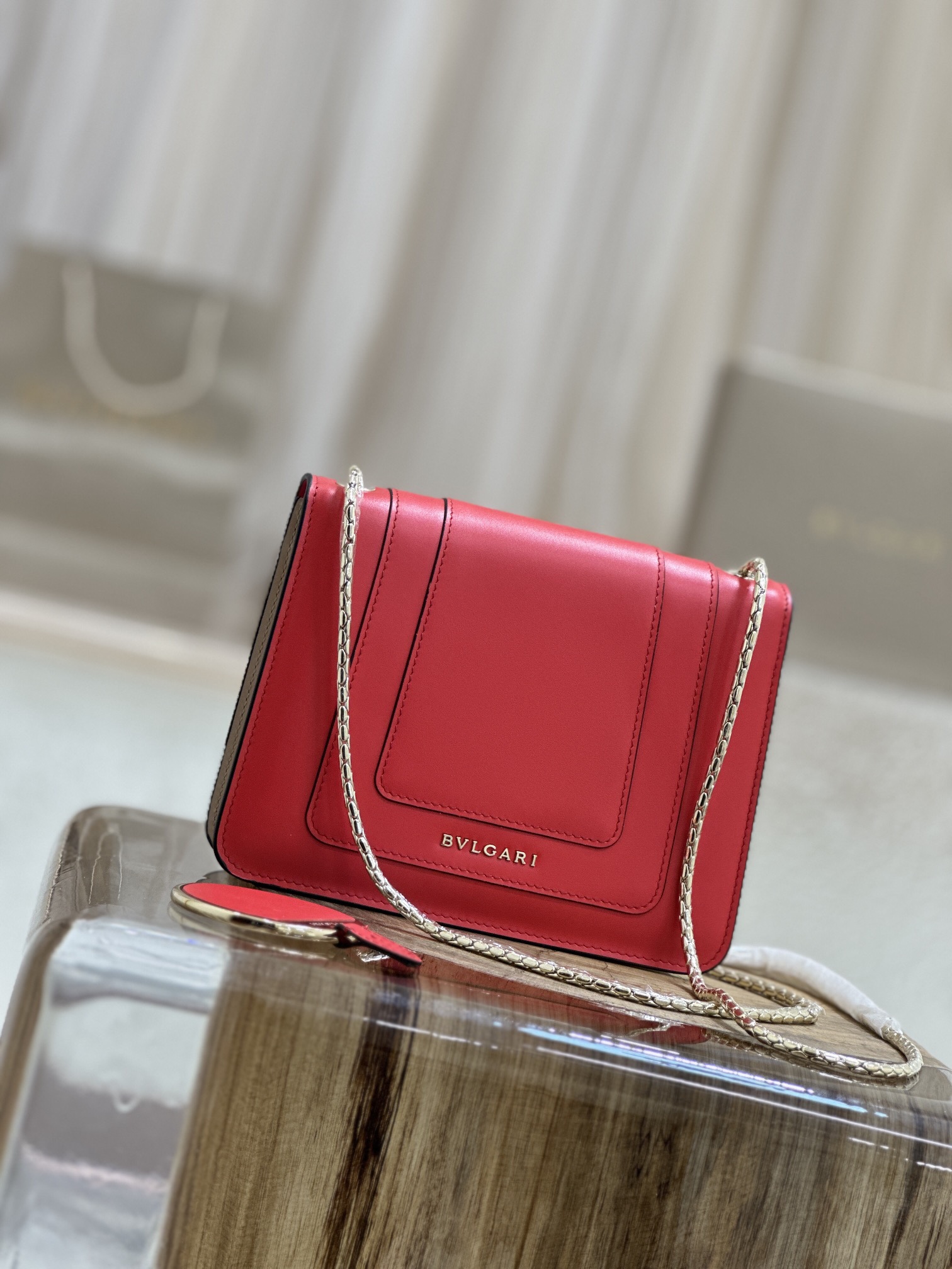 Handbags Bvlgari 35107 size:20*15*5 cm - vstockx