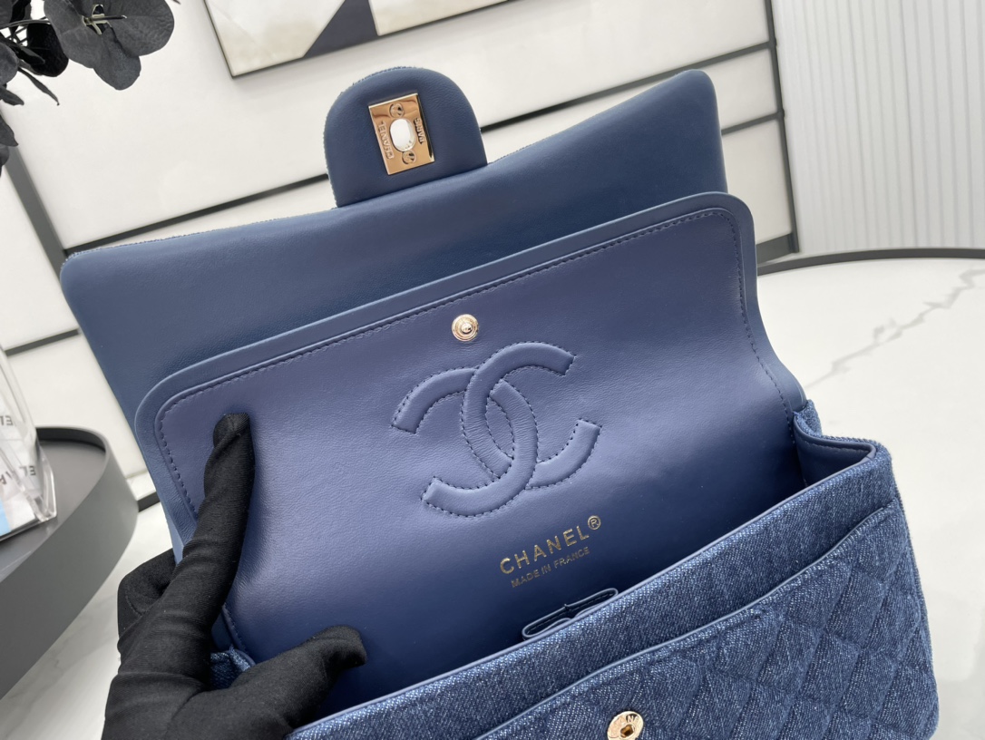 Handbag Chanel size 25 cm - vstockx