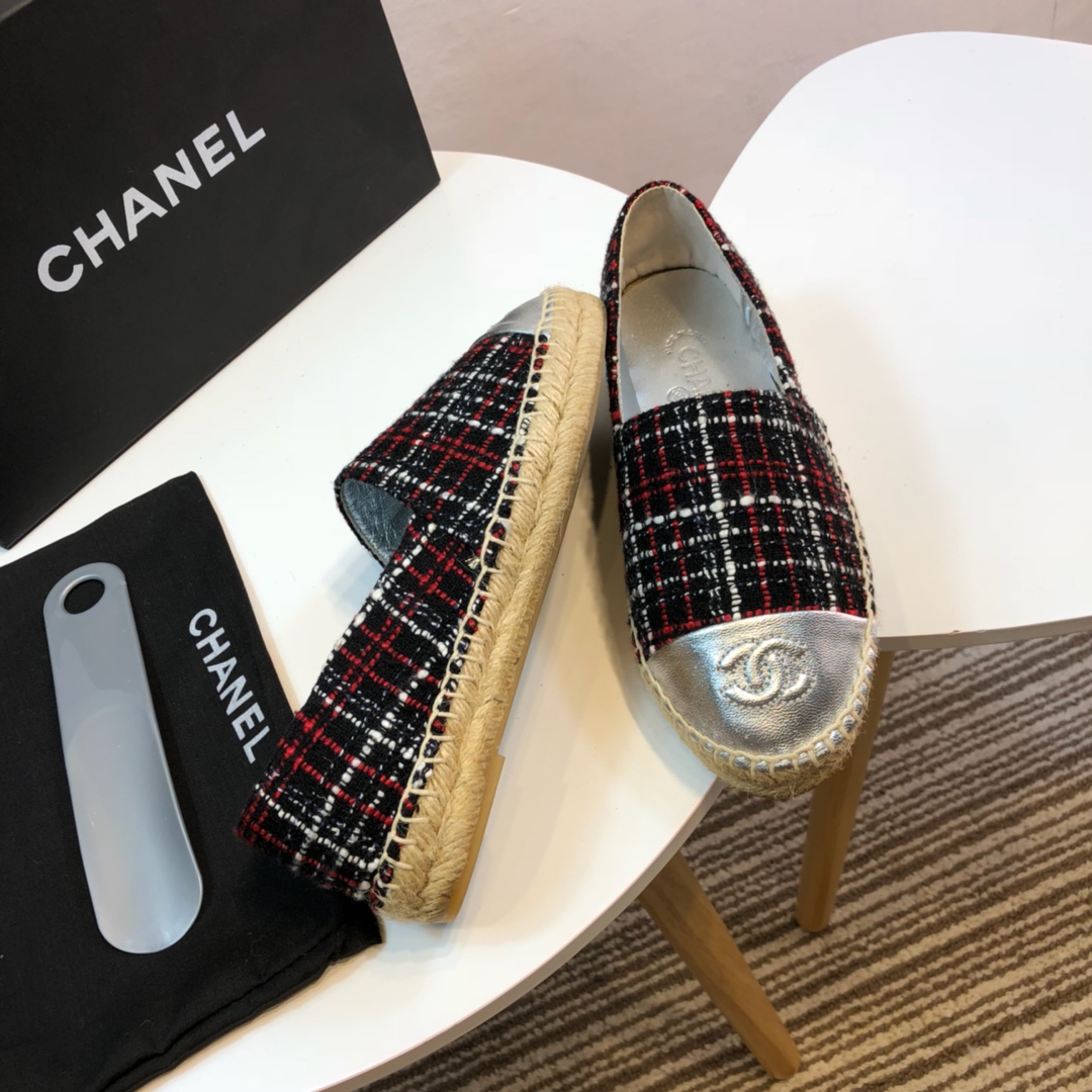 Chanel Loafers 33 - vstockx