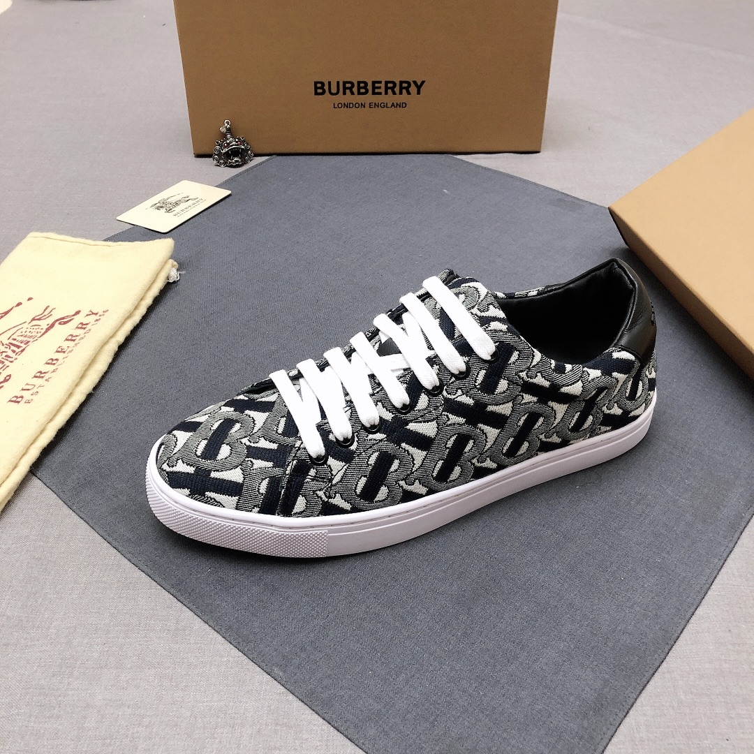 Burberry Perforated Check Sneaker 5 - vstockx