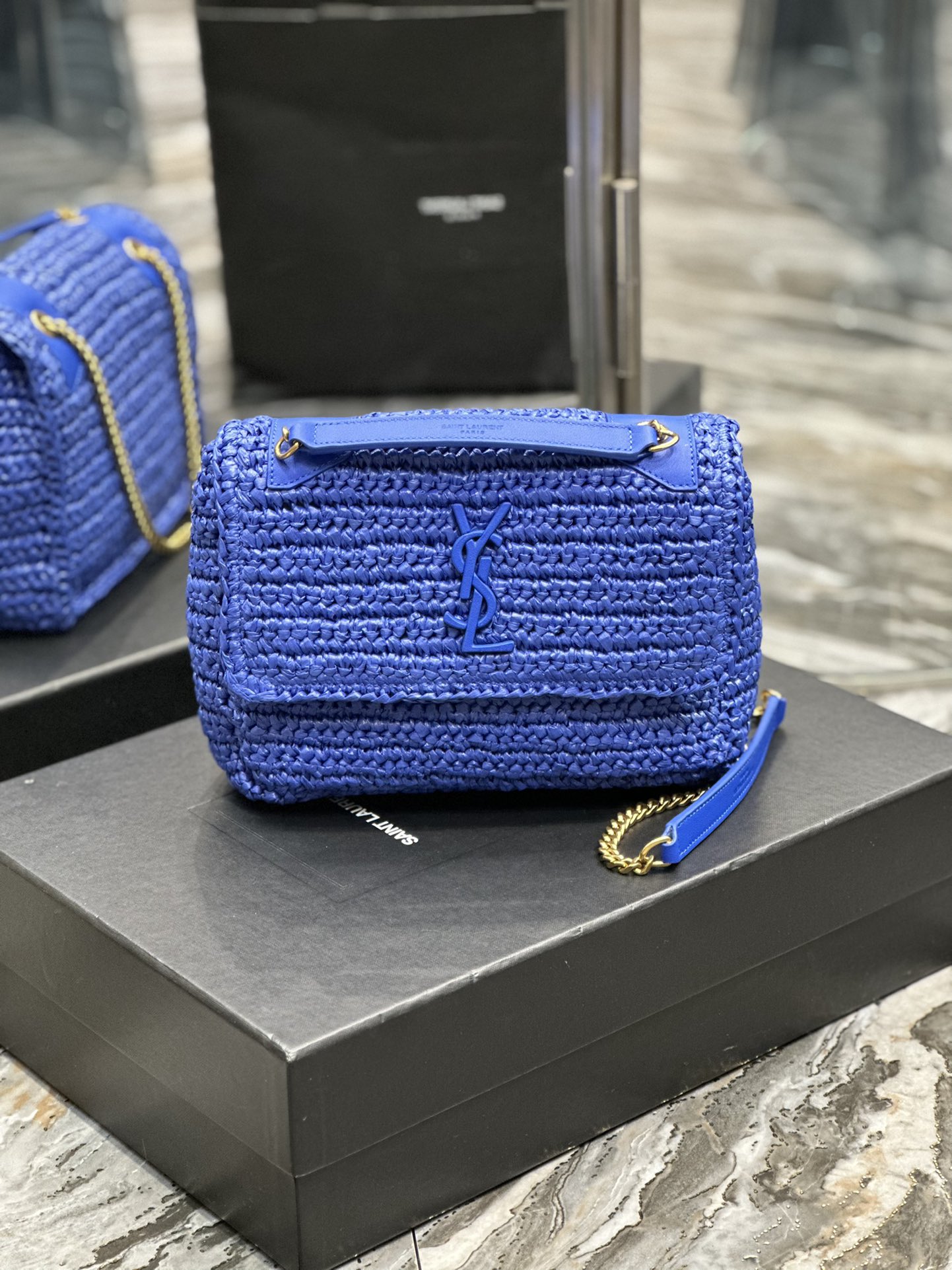 Handbags SAINT LAURENT 633151 size 22  16.5  12 cm - vstockx