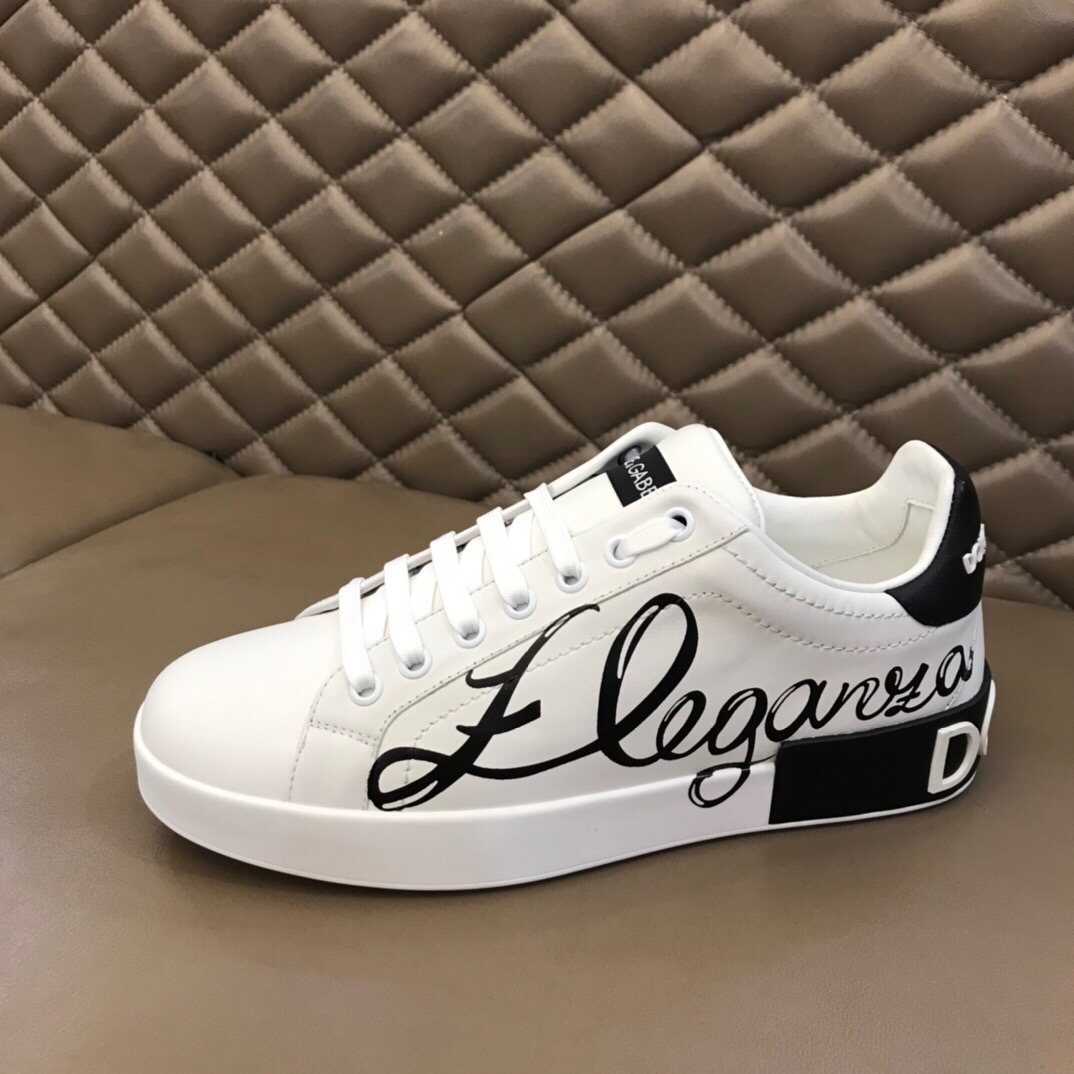 Dolce & Gabbana Low Tops Sneakers 138 - vstockx