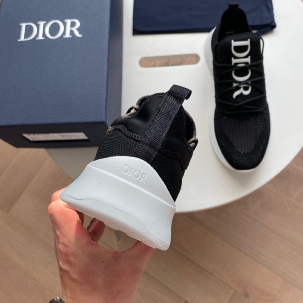Dior B25 Runner Neoprene Black White - vstockx