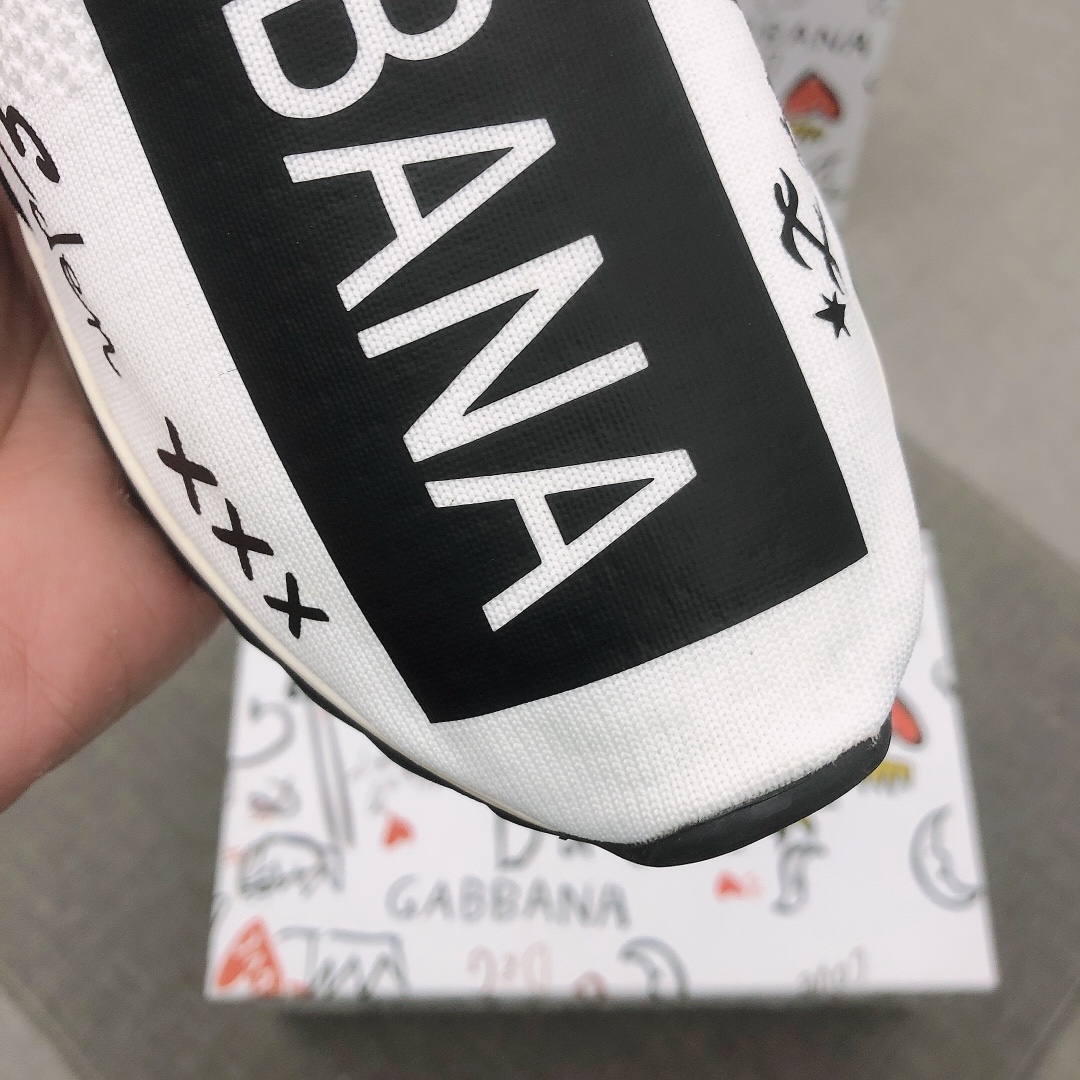 Dolce & Gabbana Sorrento 18 - vstockx