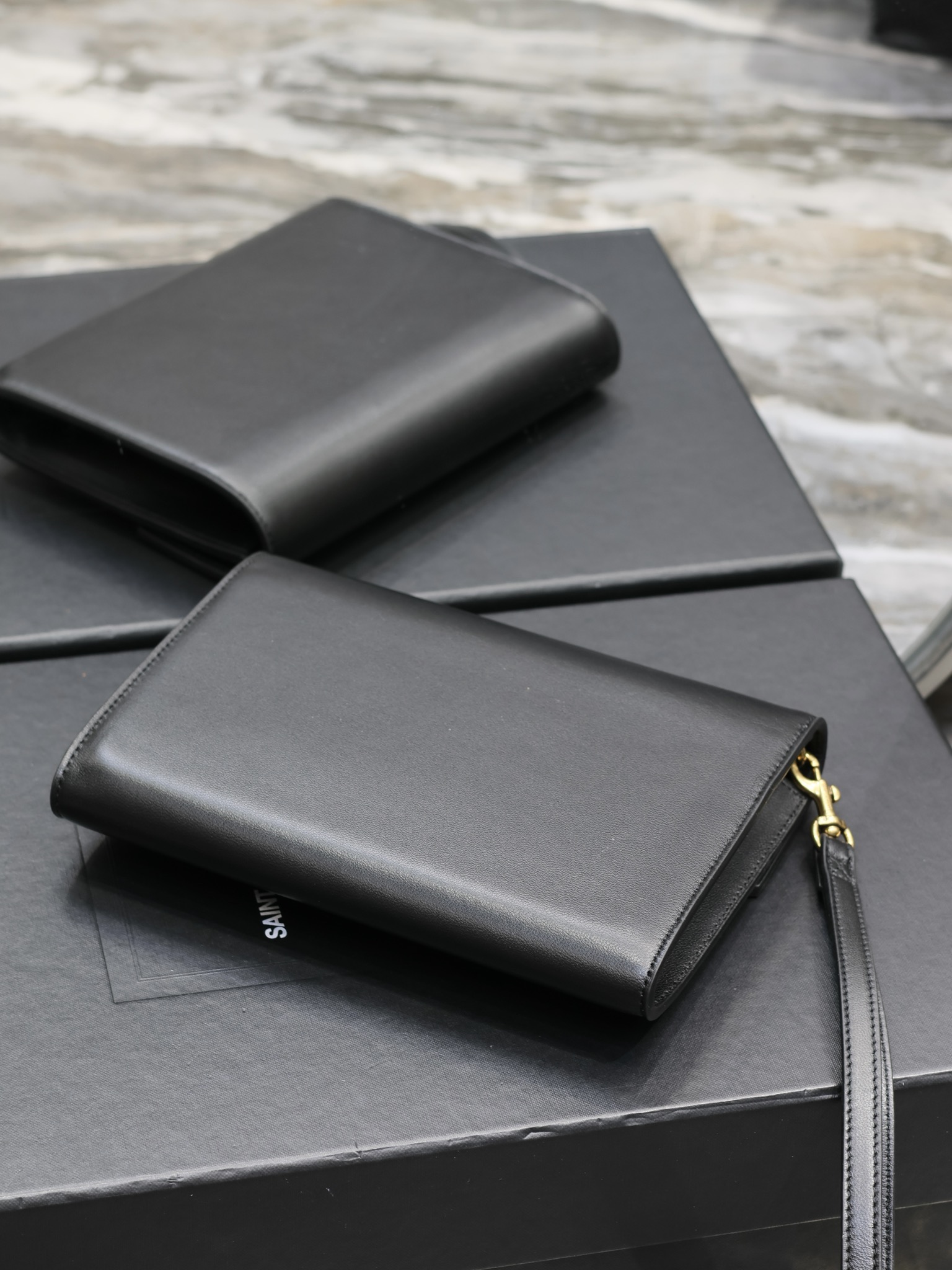 Handbags SAINT LAURENT 617662 size 21  6  3 cm - vstockx