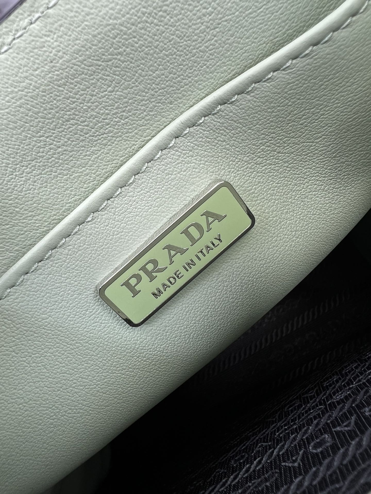 handbags prada 1BA333 17*19*6 - vstockx