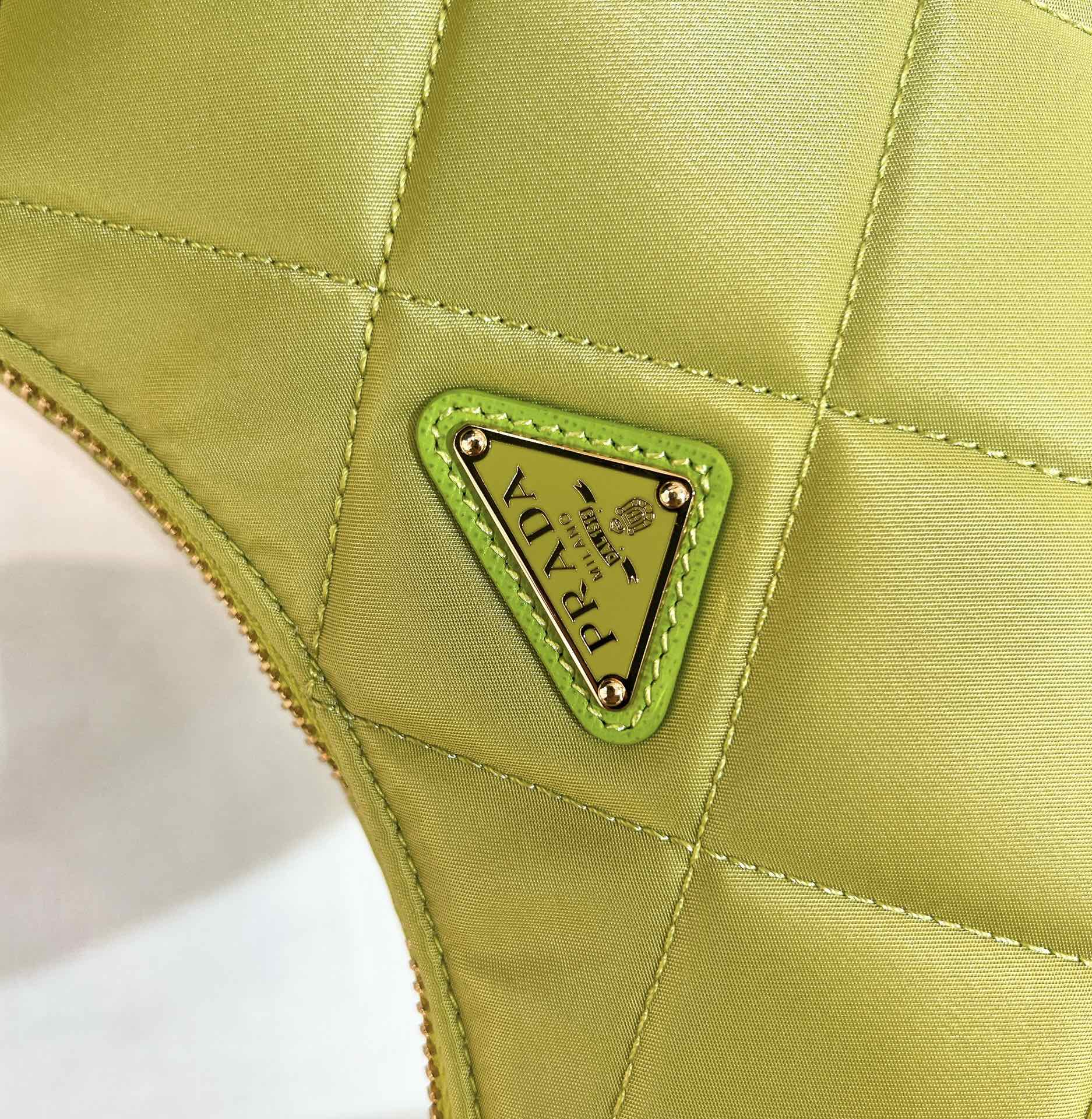 handbags prada Hobo 1BC204 Size:22*18*6cm - vstockx