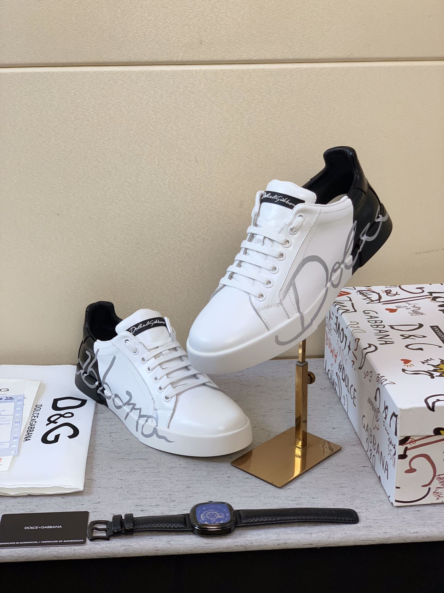 Dolce & Gabbana Low Tops Sneakers 42 - vstockx