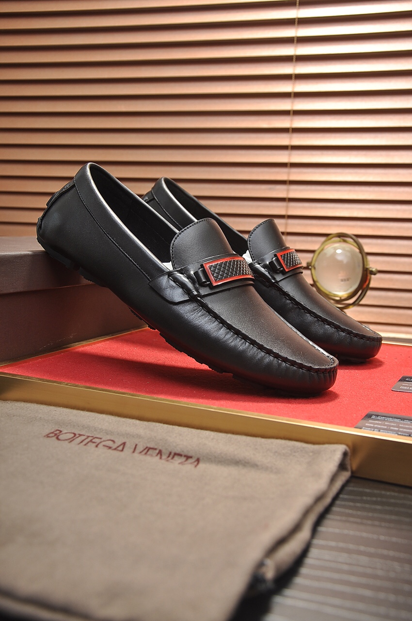 Bottega Veneta Intrecciato Leather Loafers 11 - vstockx