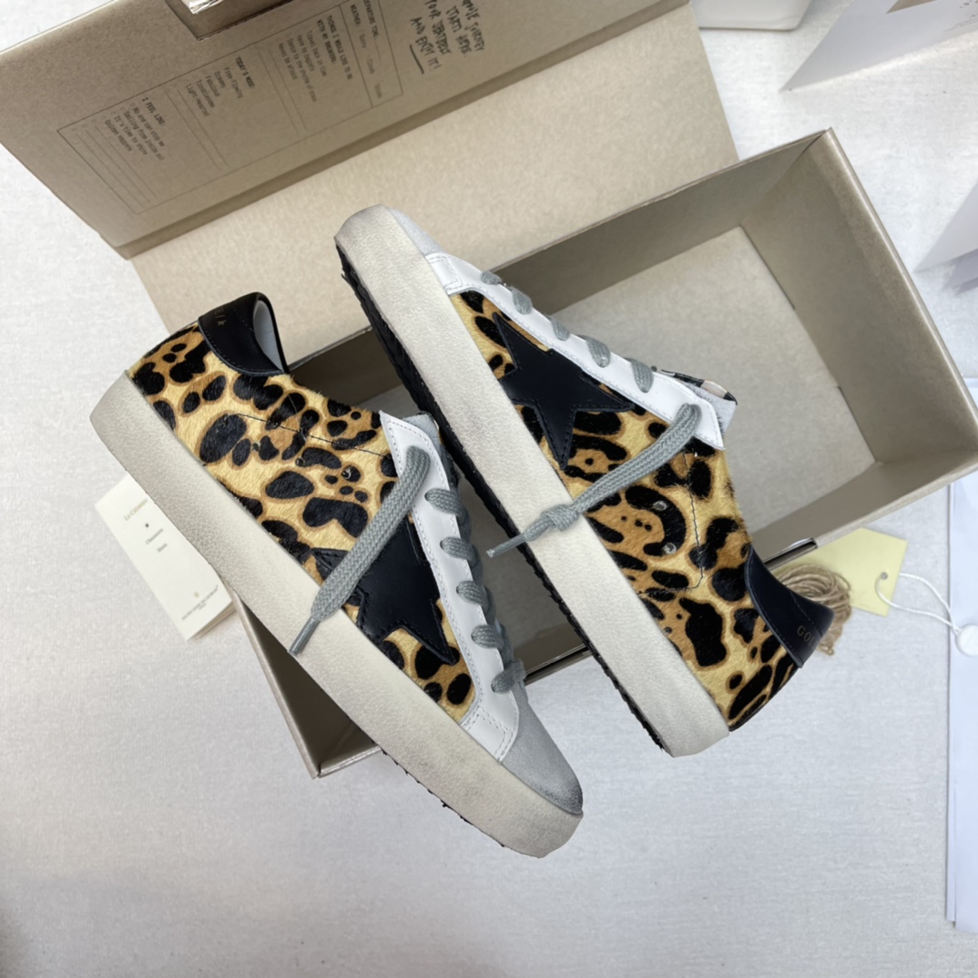 Golden Goose Superstar distressed-finish sneakers 33 - vstockx