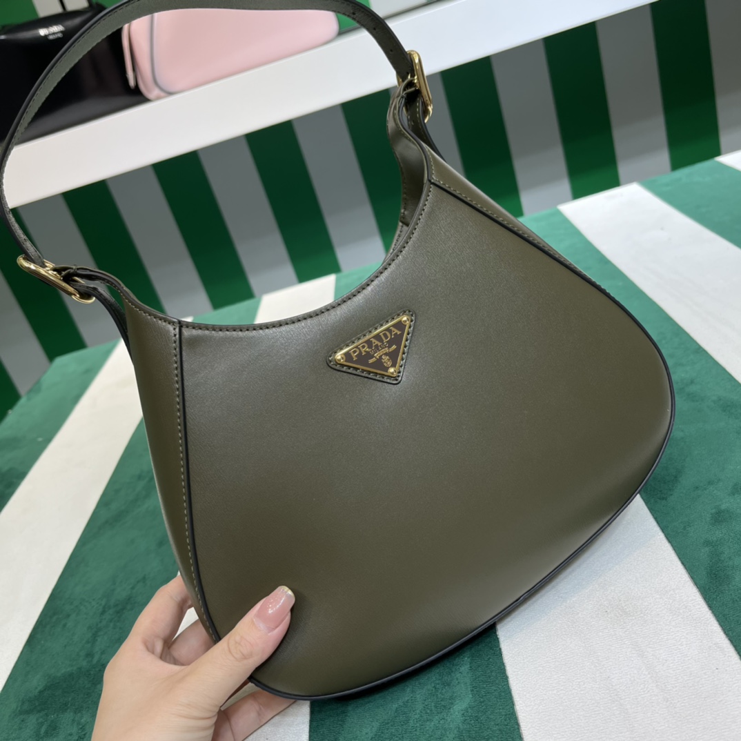 Handbags Prada 1BC179 size:17*27*5 cm - vstockx