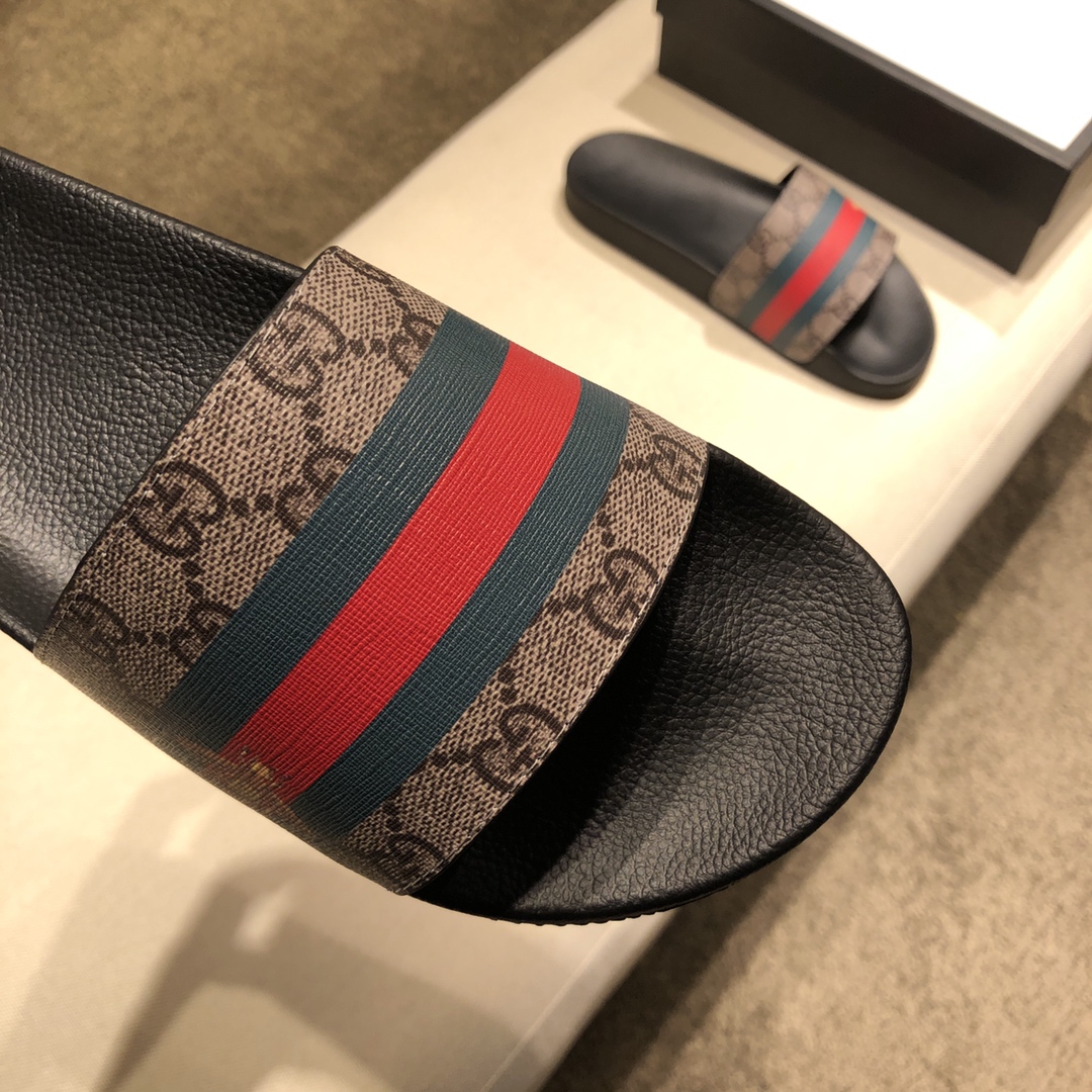 Gucci Slippers 42 - vstockx