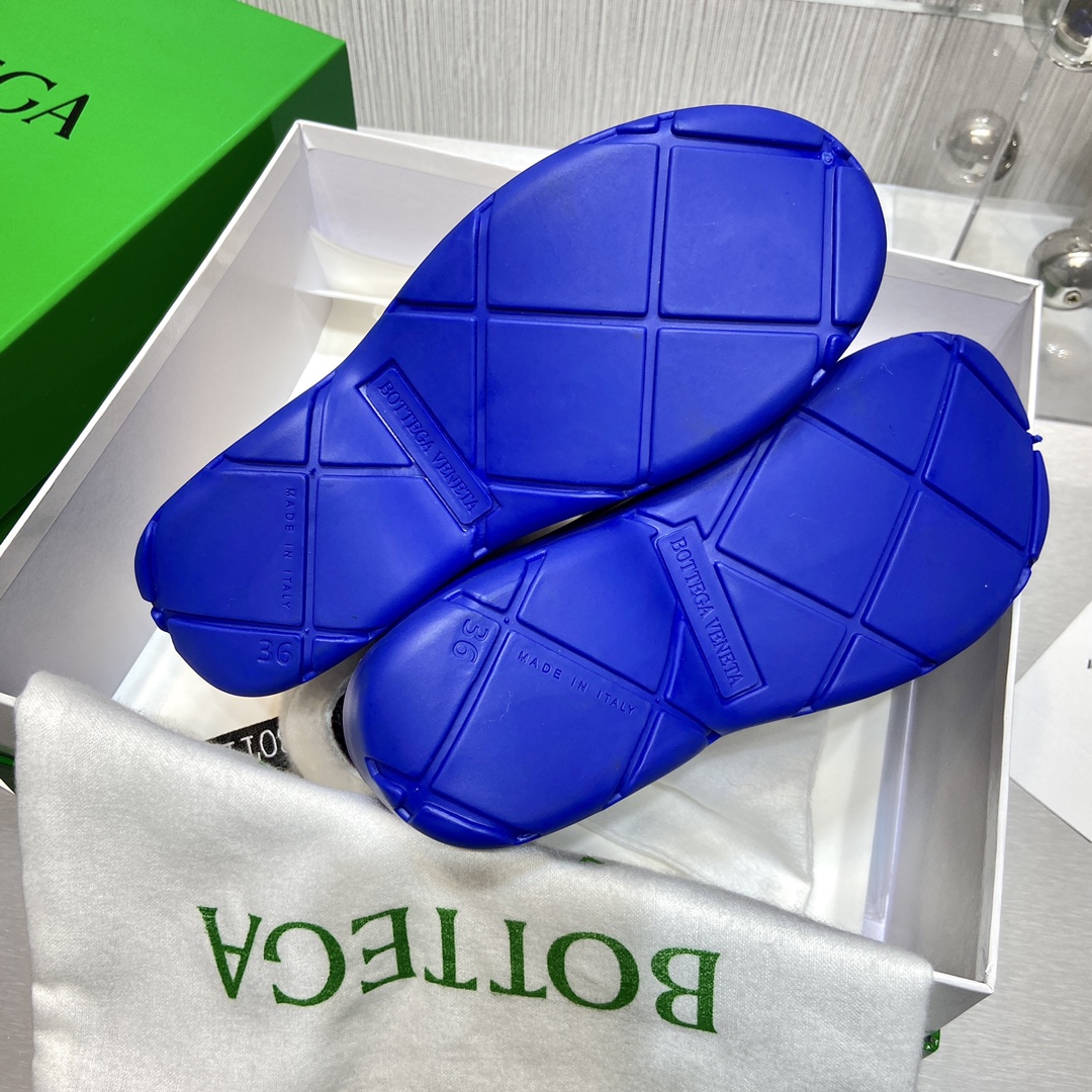 Bottega Veneta Boots 13 - vstockx