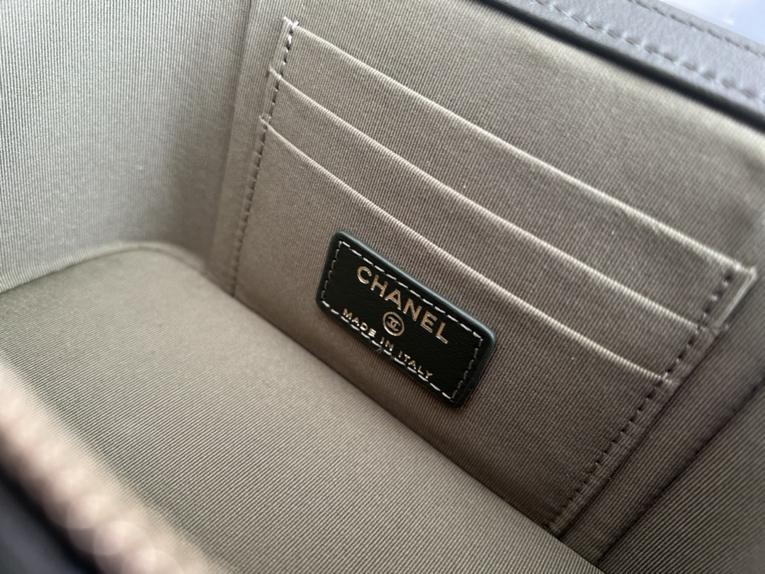 Handbag Chanel AP3017 size 17cm10cmx8 cm - vstockx