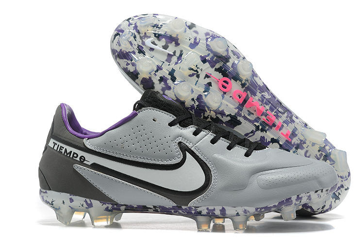 NK football shoes 46 - vstockx