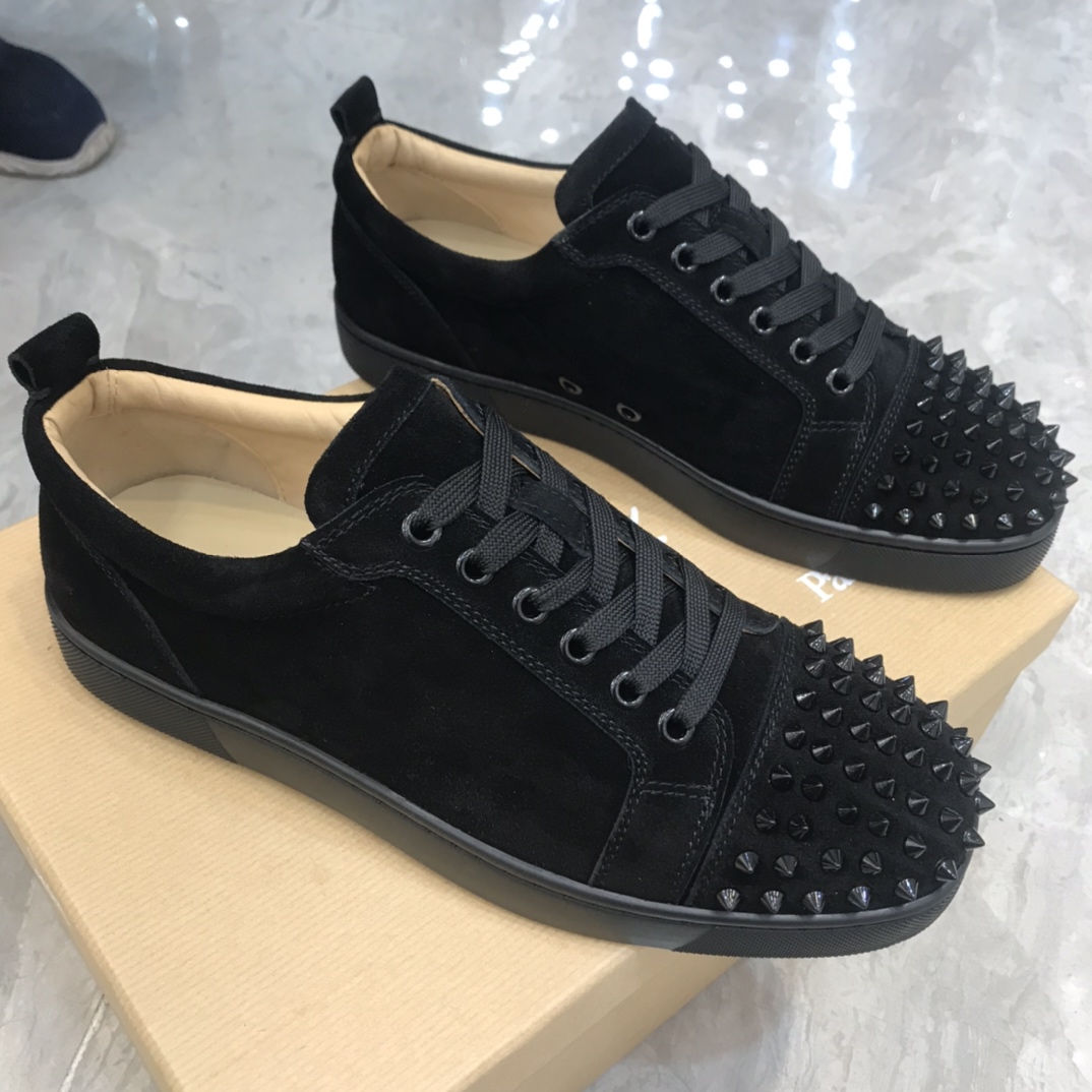 Christian Louboutin Louis Junior Spikes Orlato Flat Sneakers 10 - vstockx