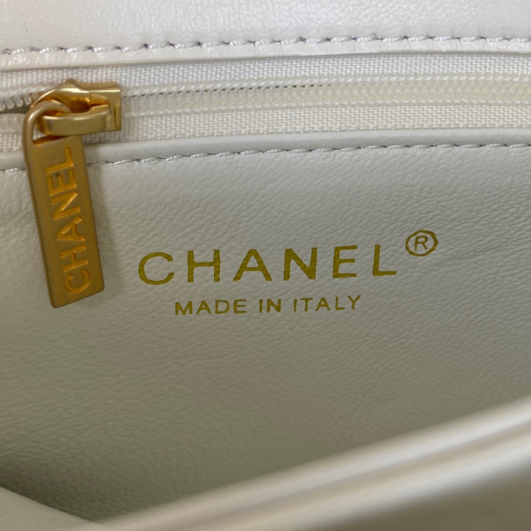 Handbag Chanel AS3366 size 20X9X13.5 Cm - vstockx