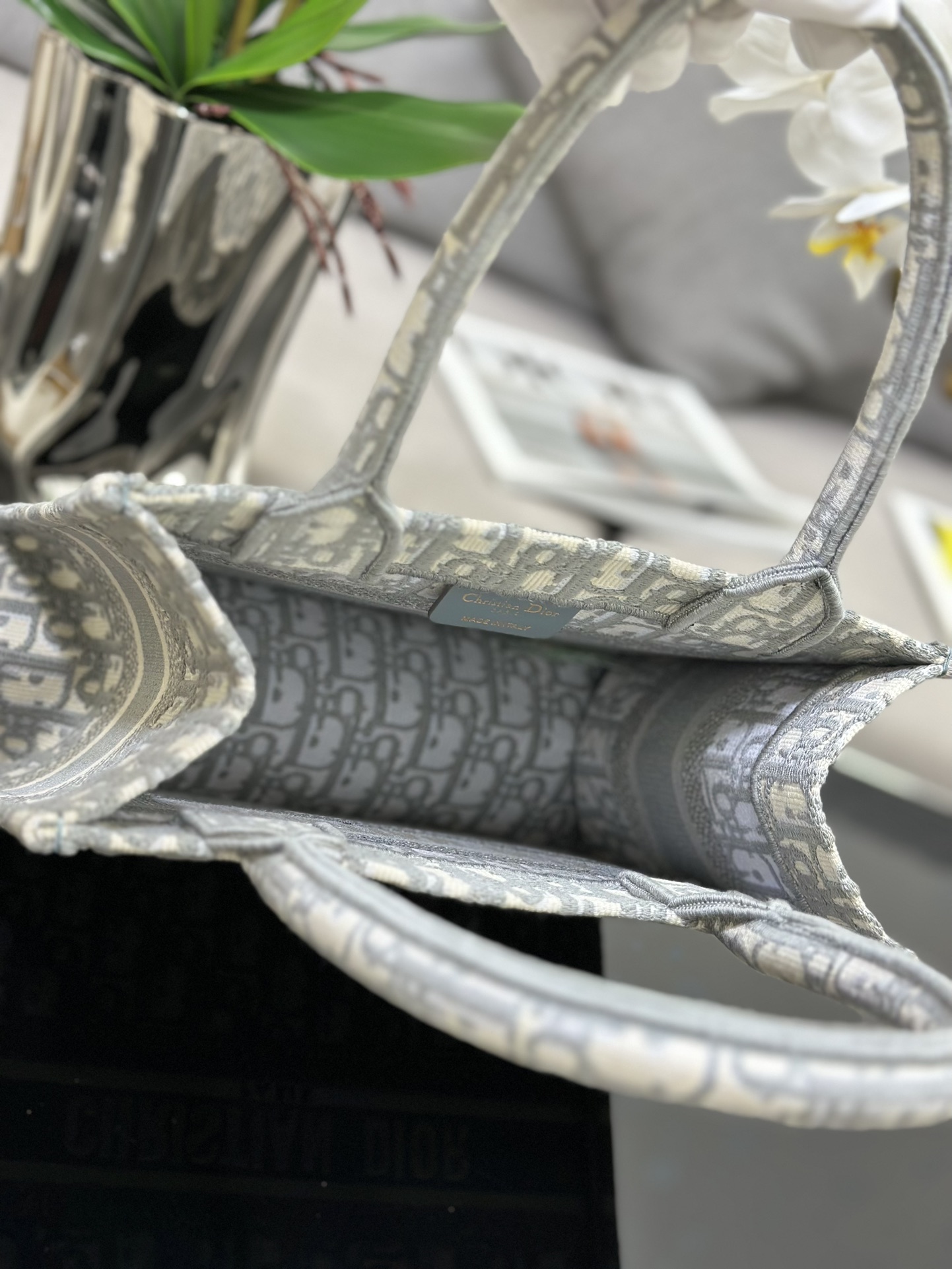 Handbag Dior M1286 size 26.5 x 21 x 14 cm - vstockx