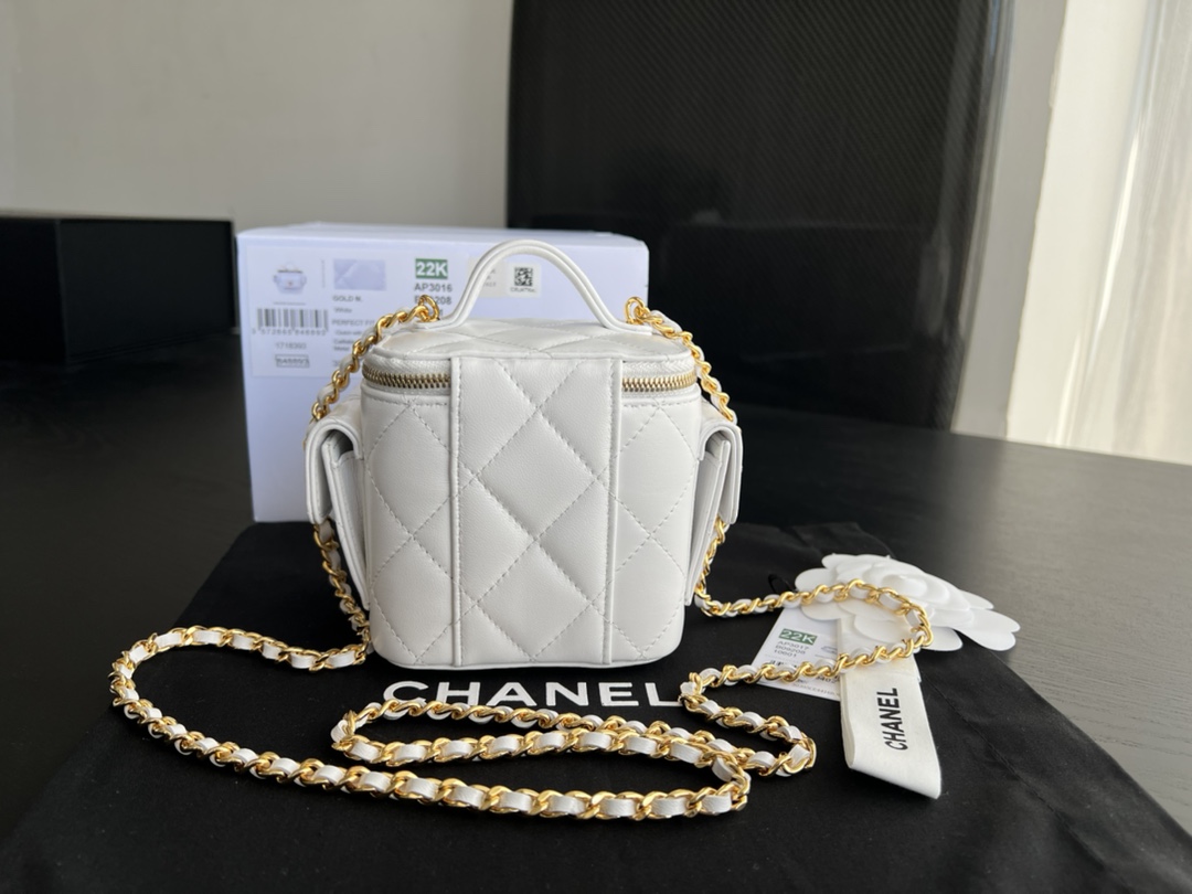 Handbag Chanel AP3016 size 11cmx11cmx11 cm - vstockx