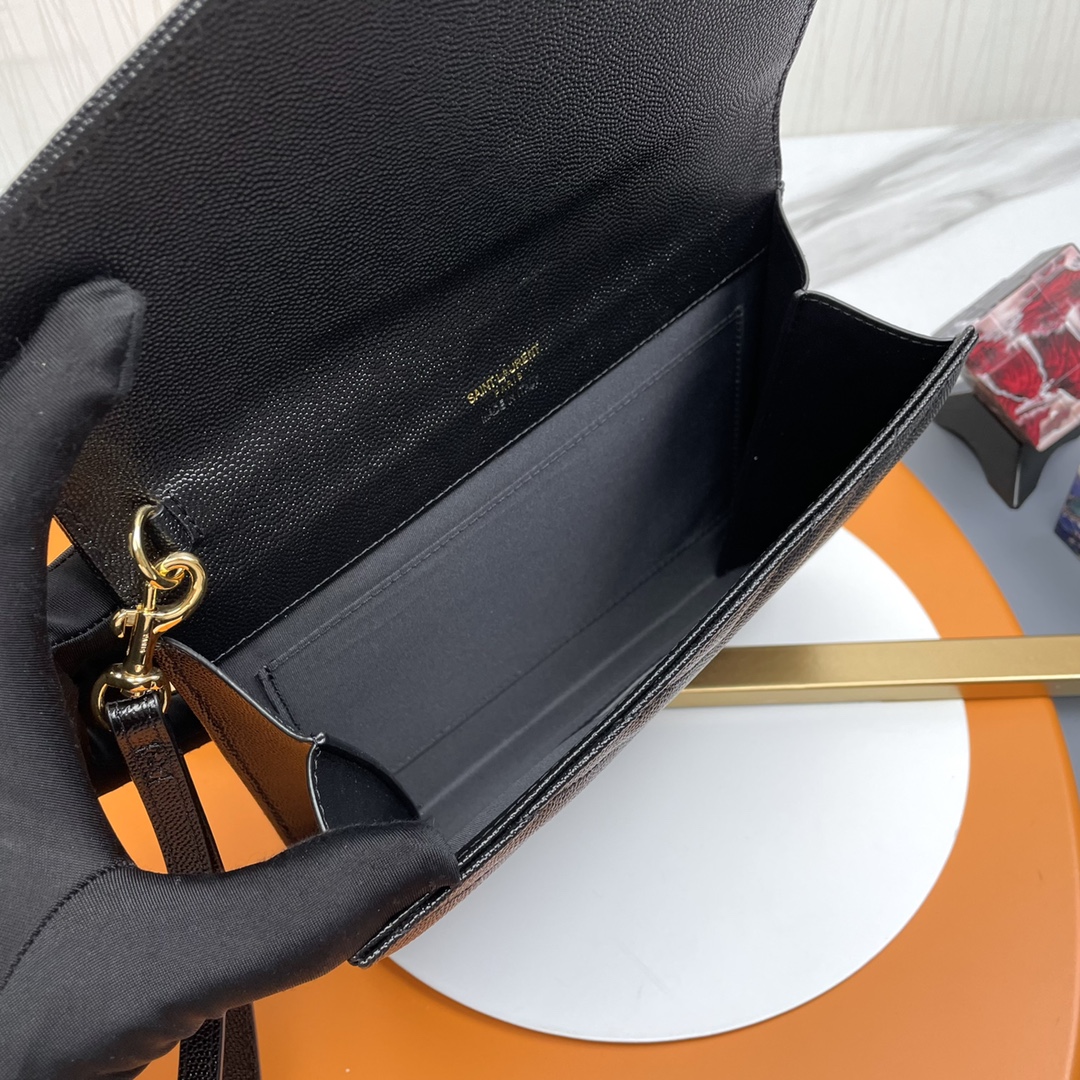 Handbags SAINT LAURENT 617662 size 21x16x3 cm - vstockx