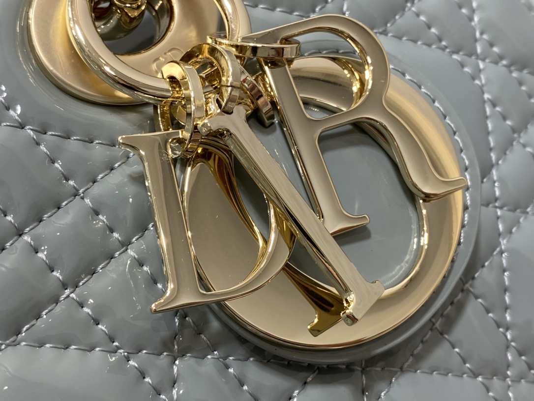 Handbag Dior size 26*6*14 cm - vstockx