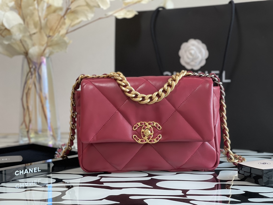 Handbag Chanel size 30 cm - vstockx