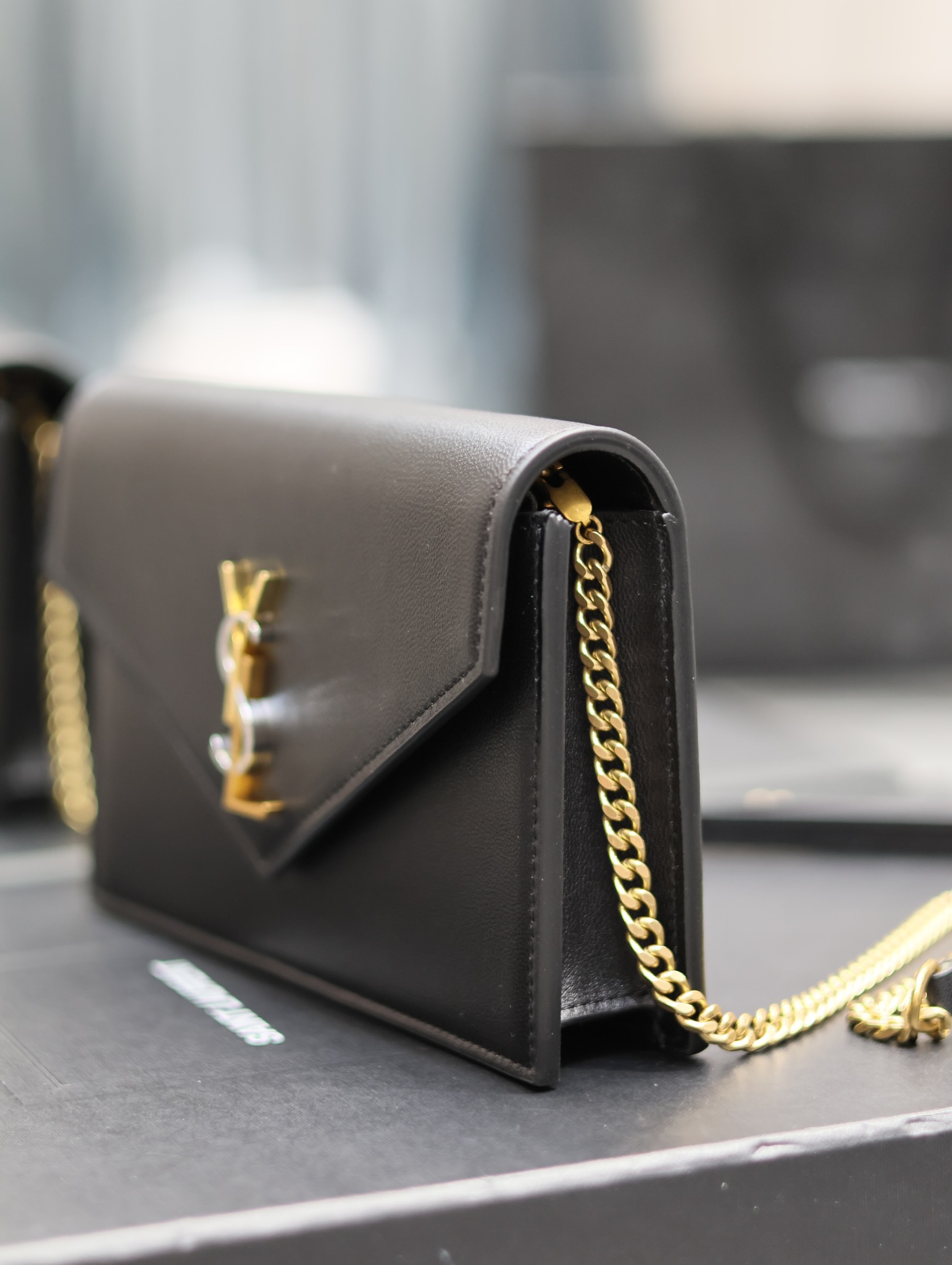 Handbags SAINT LAURENT 393953 size 19x11.5x4 cm - vstockx