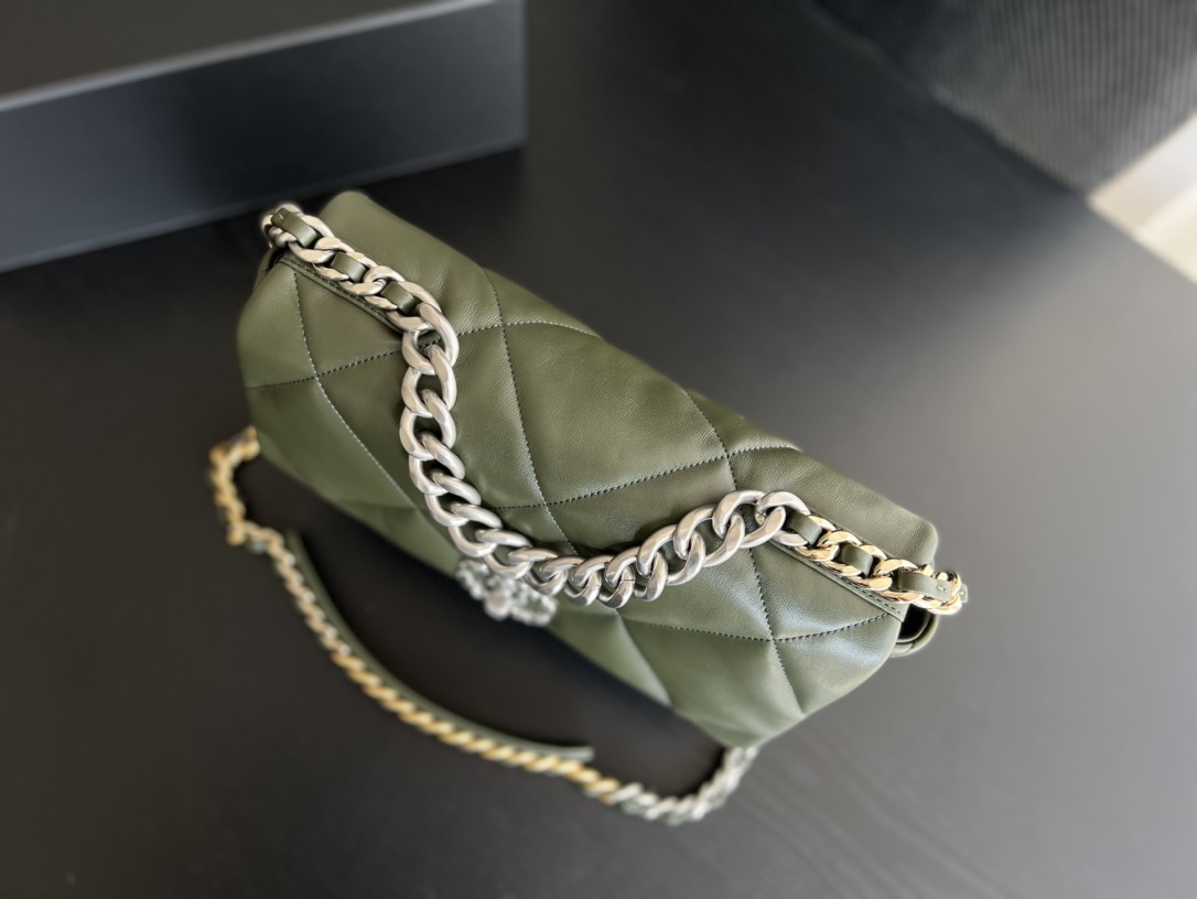 Handbag Chanel 1160 size 26cmx16cmx9 cm - vstockx