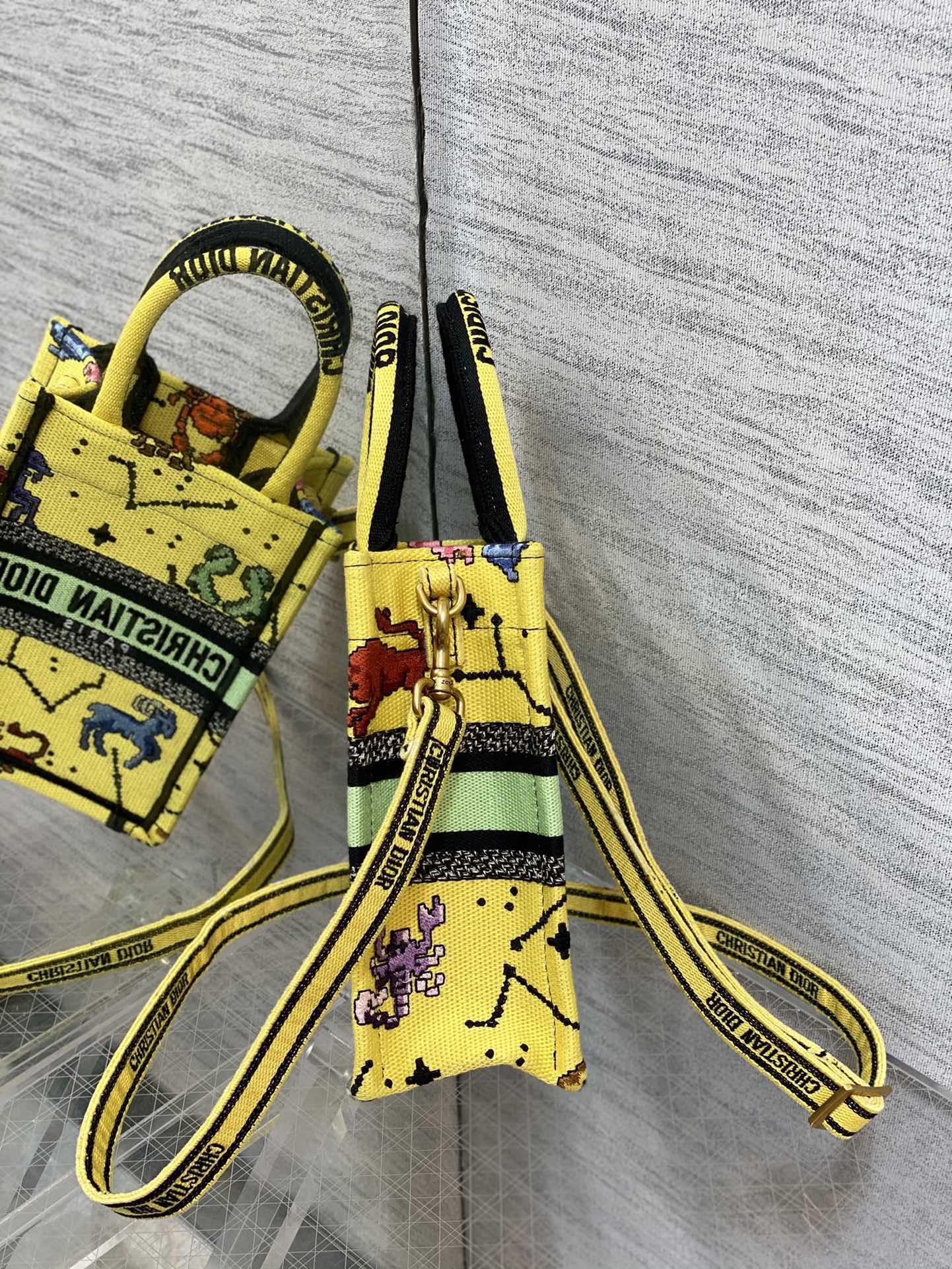 Handbag Dior size 13.5*5*18 cm - vstockx