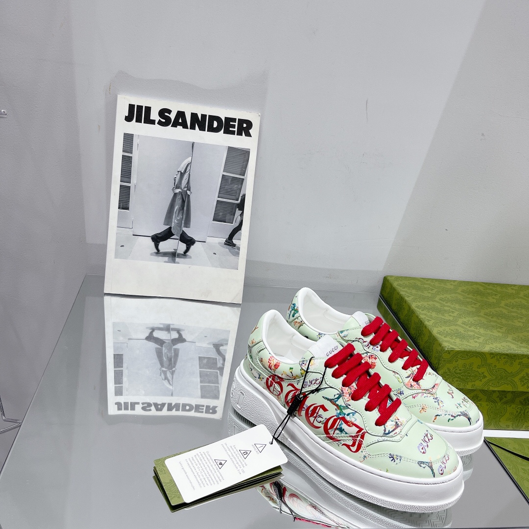 Gucci Women's GG sneaker 2 - vstockx