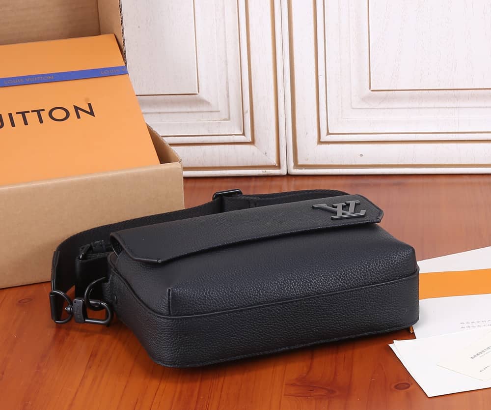 Handbag Louis Vuitton M22482 size 23.5*18*7 cm - vstockx