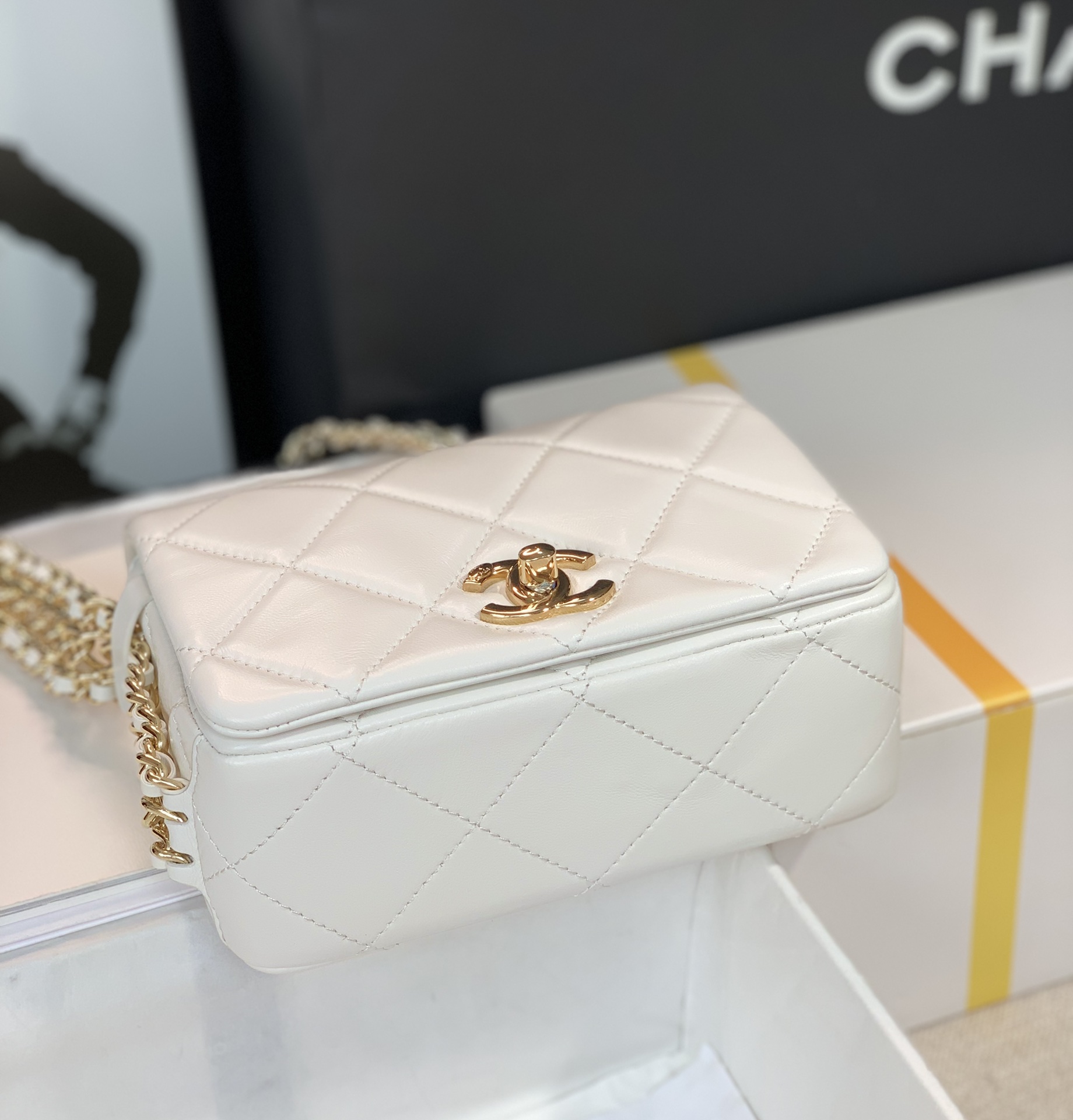 Handbag Chanel size 18 cm - vstockx