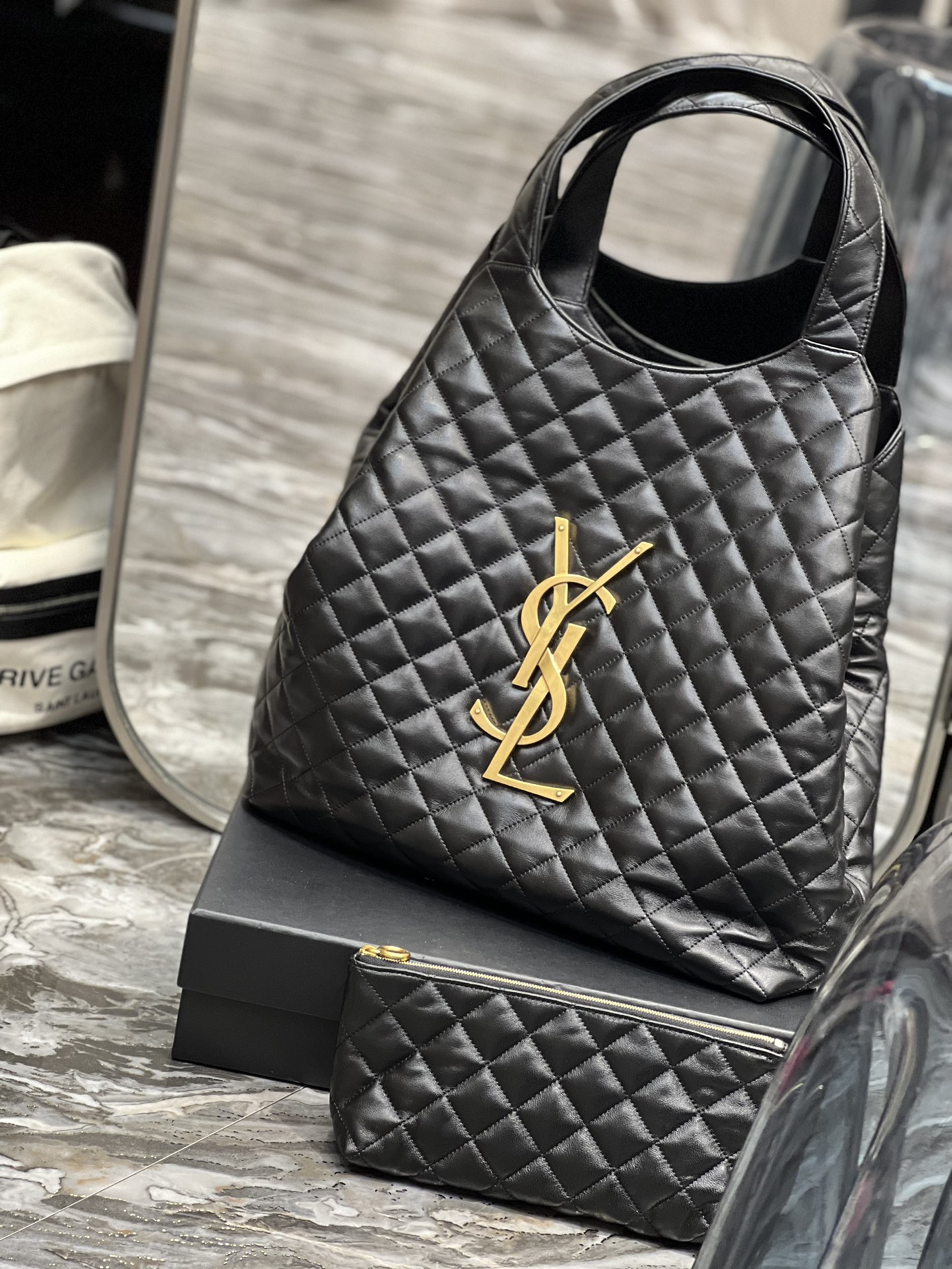 Handbags SAINT LAURENT 742431 size 43  29  9 cm - vstockx