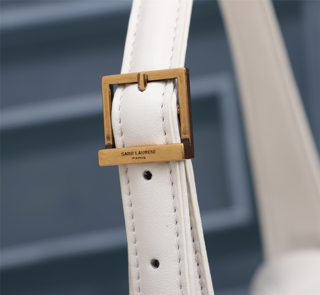 Handbags SAINT LAURENT 698567 size 24x18x5.5 cm - vstockx