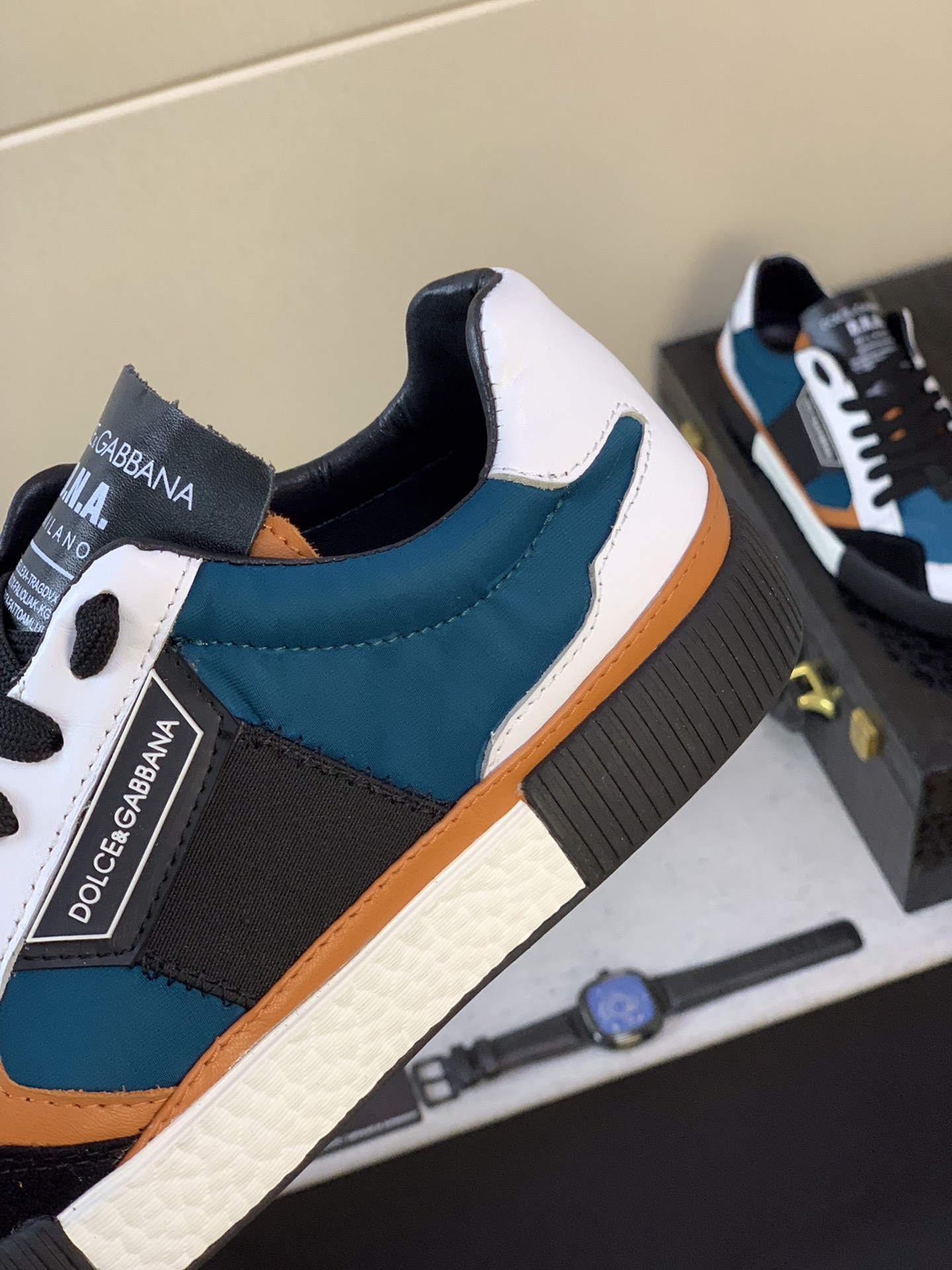 Dolce & Gabbana Low Tops Sneakers 45 - vstockx