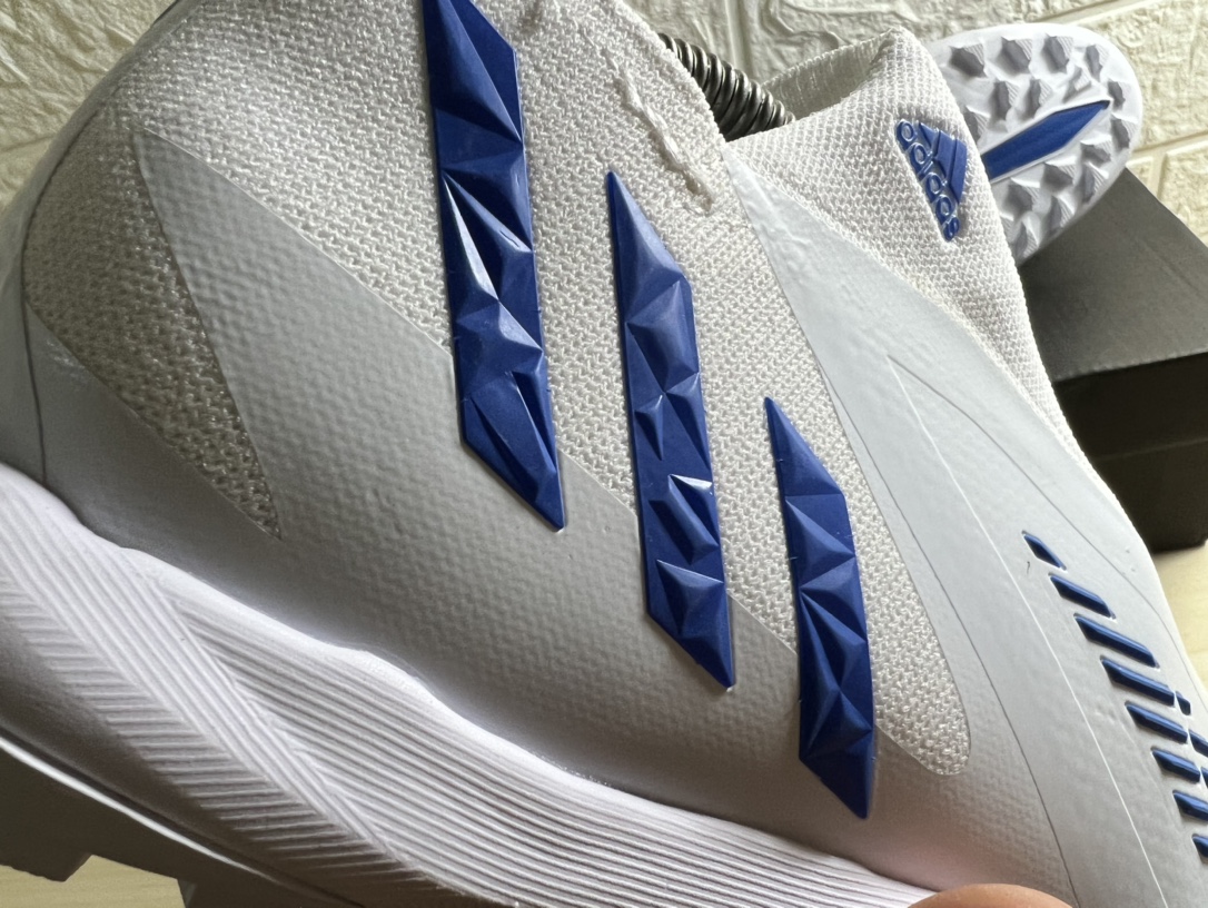 AD football shoes 22 - vstockx