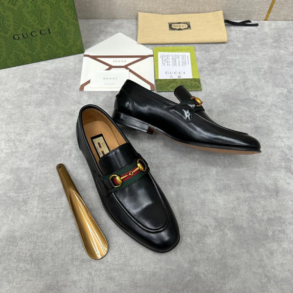 Gucci LOAFER WITH HORSEBIT Black leather - vstockx