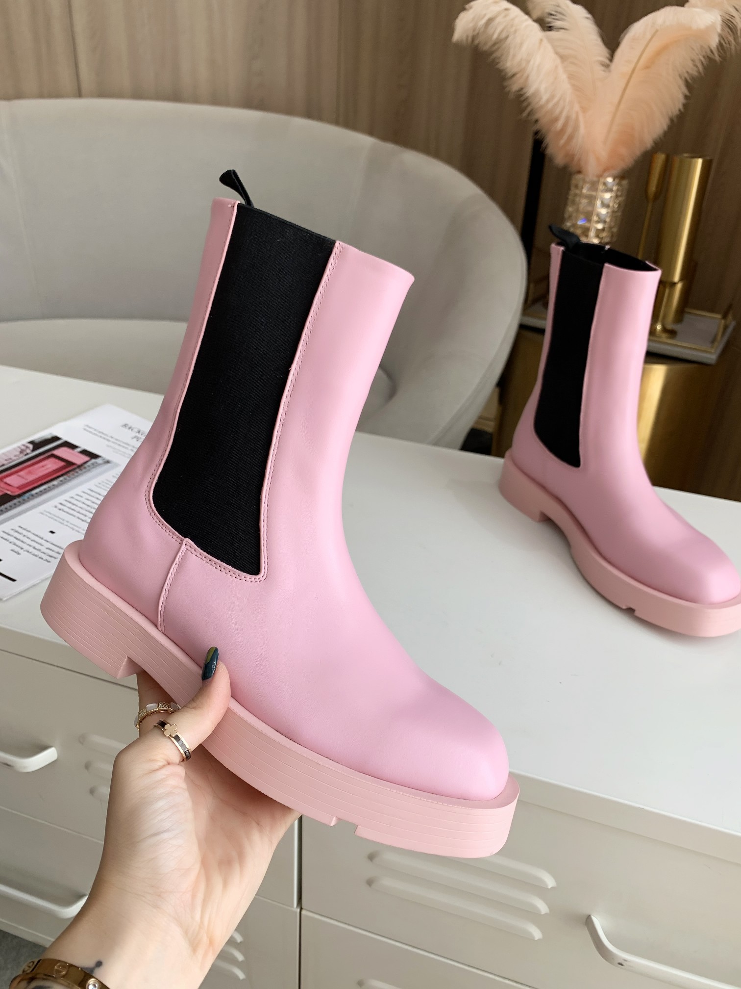 Givenchy Boots 23 - vstockx