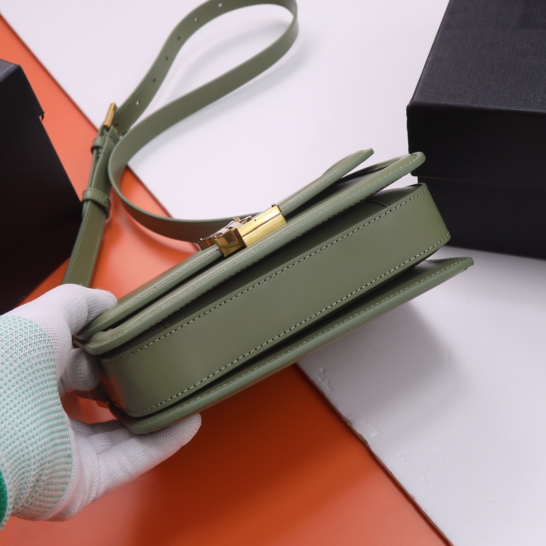 Handbags SAINT LAURENT 634306 size 19x13x5 cm - vstockx