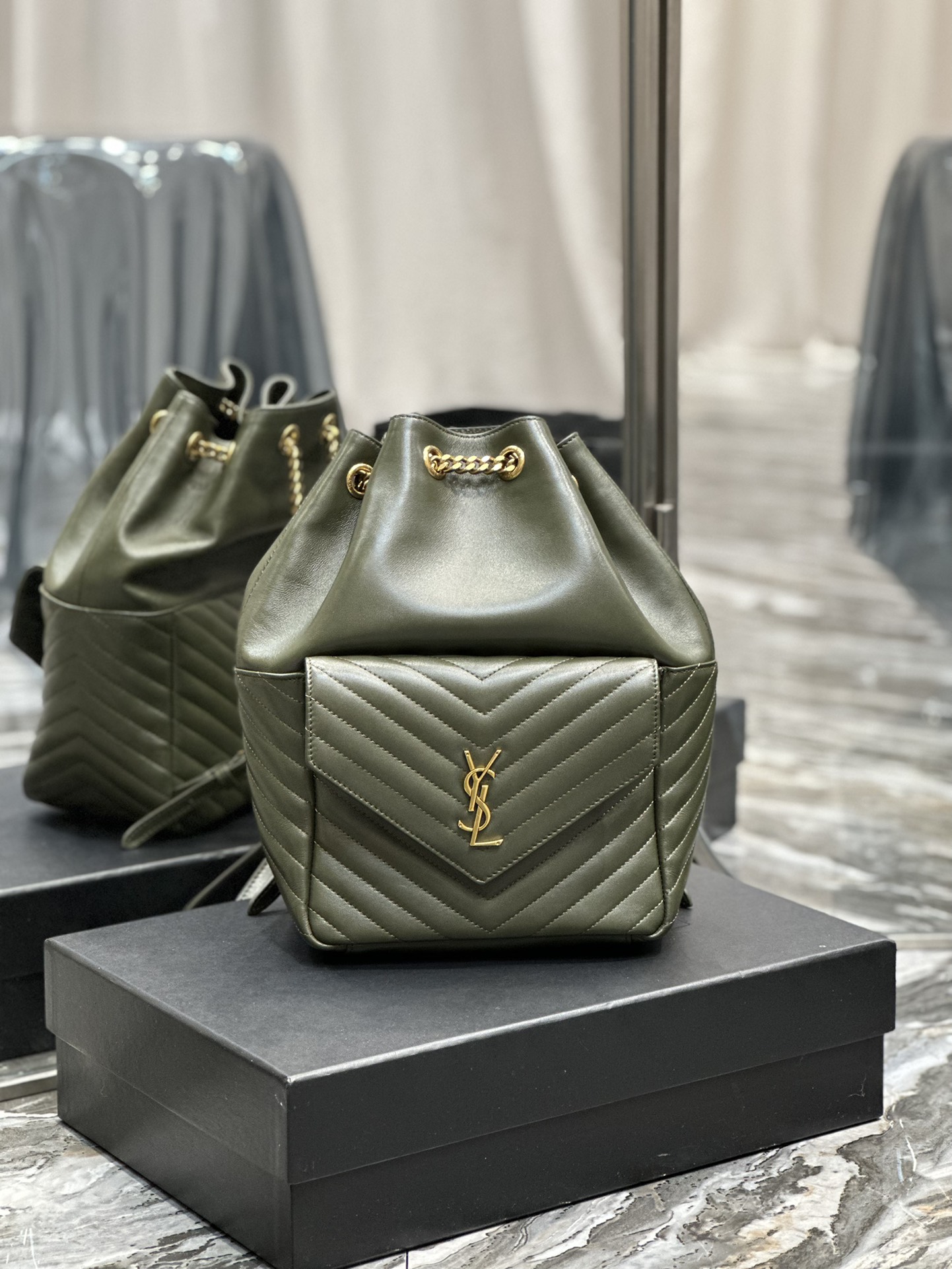 Handbags SAINT LAURENT 672609 size 22  29  15 cm - vstockx