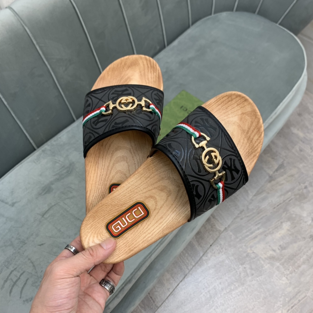 Gucci Slippers 53 - vstockx