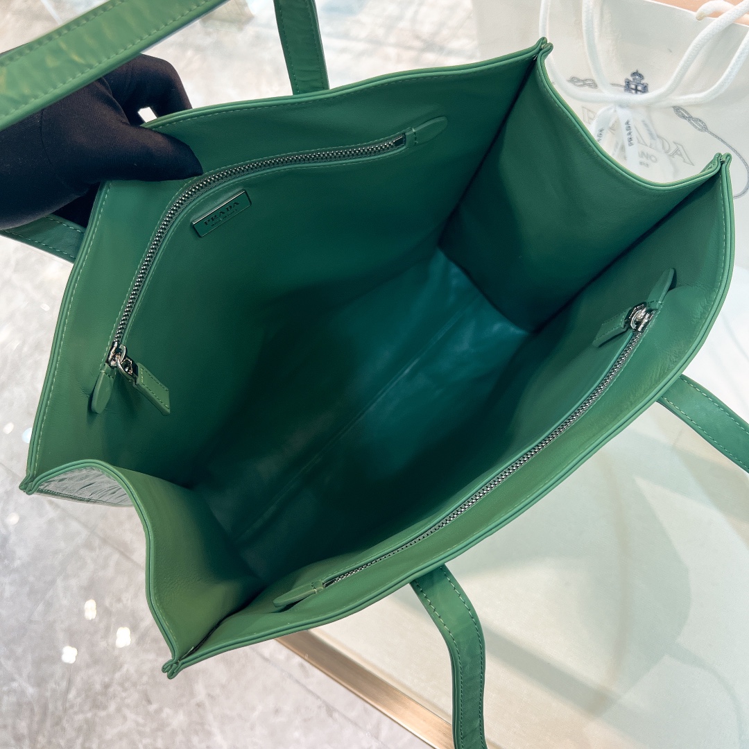 handbags prada 1BG587 39*36*13cm - vstockx