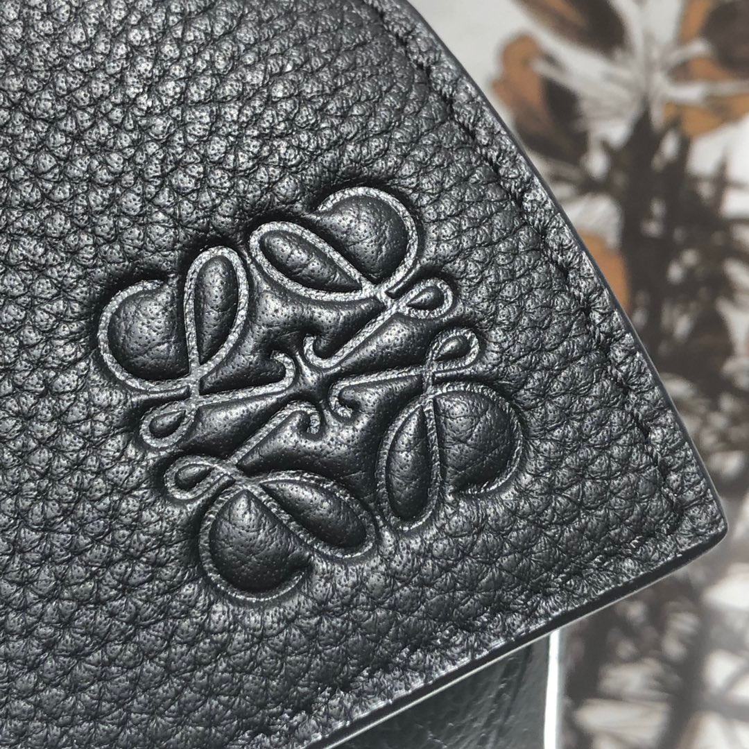 Handbags LOEWE Ykk size:29x18x12 cm - vstockx