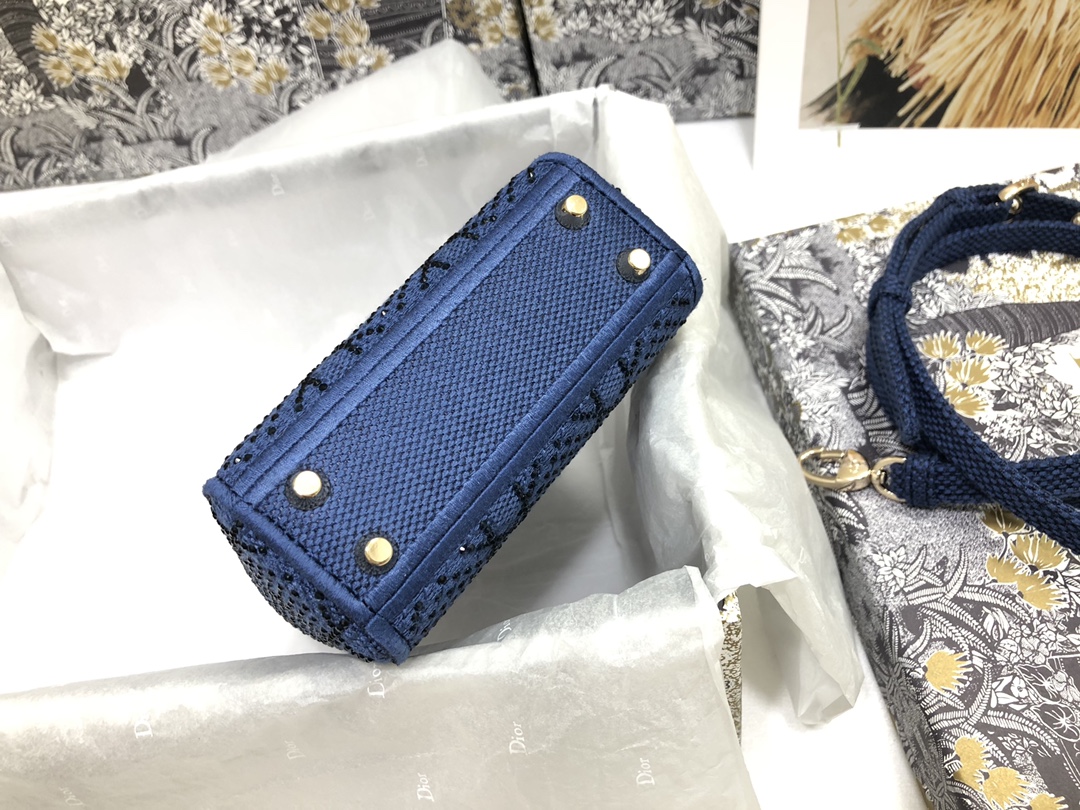 Handbag Dior S0856 size 12 x 10.2 x 5 cm - vstockx